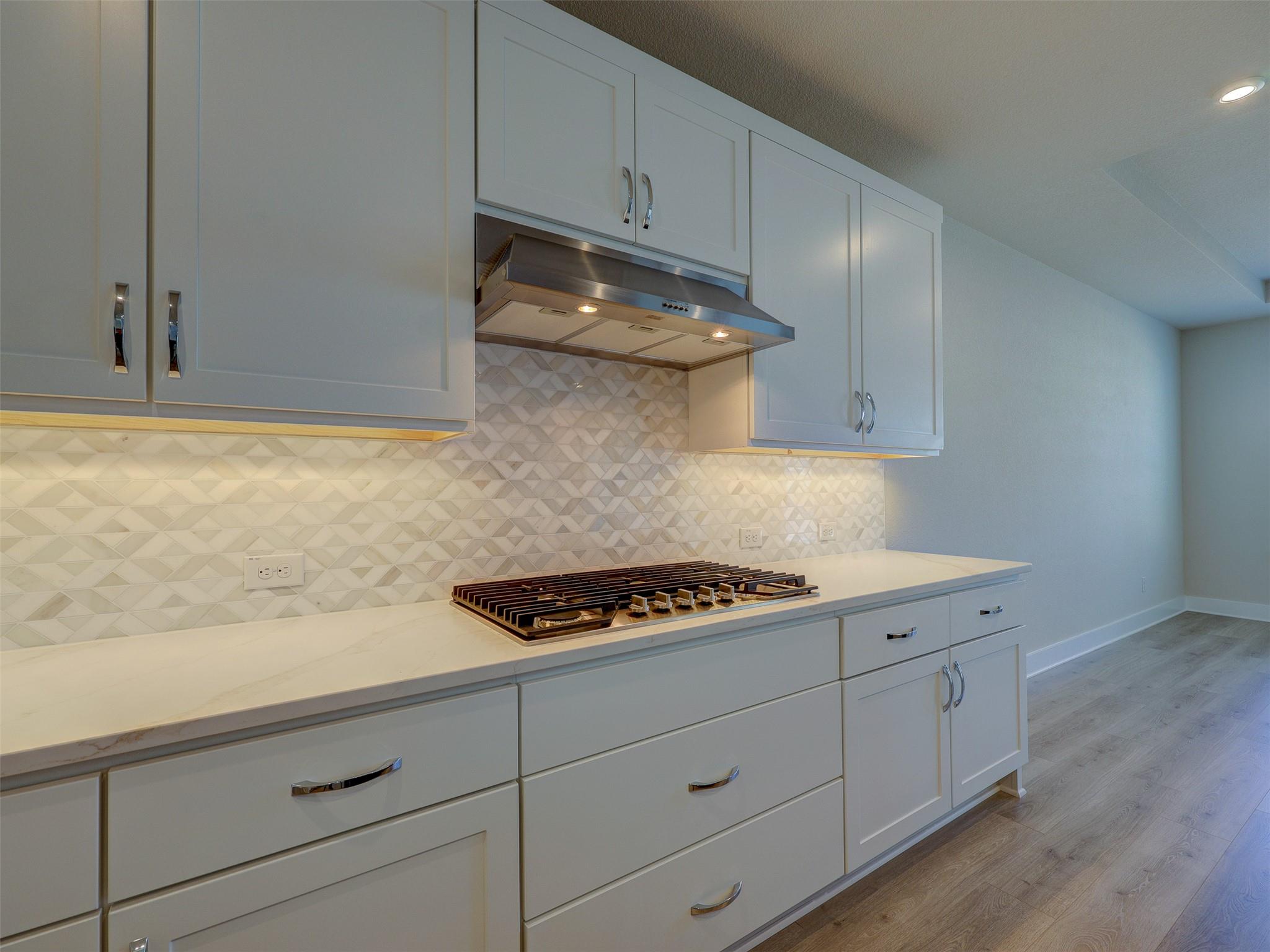 1929 Montella Way Property Photo 17