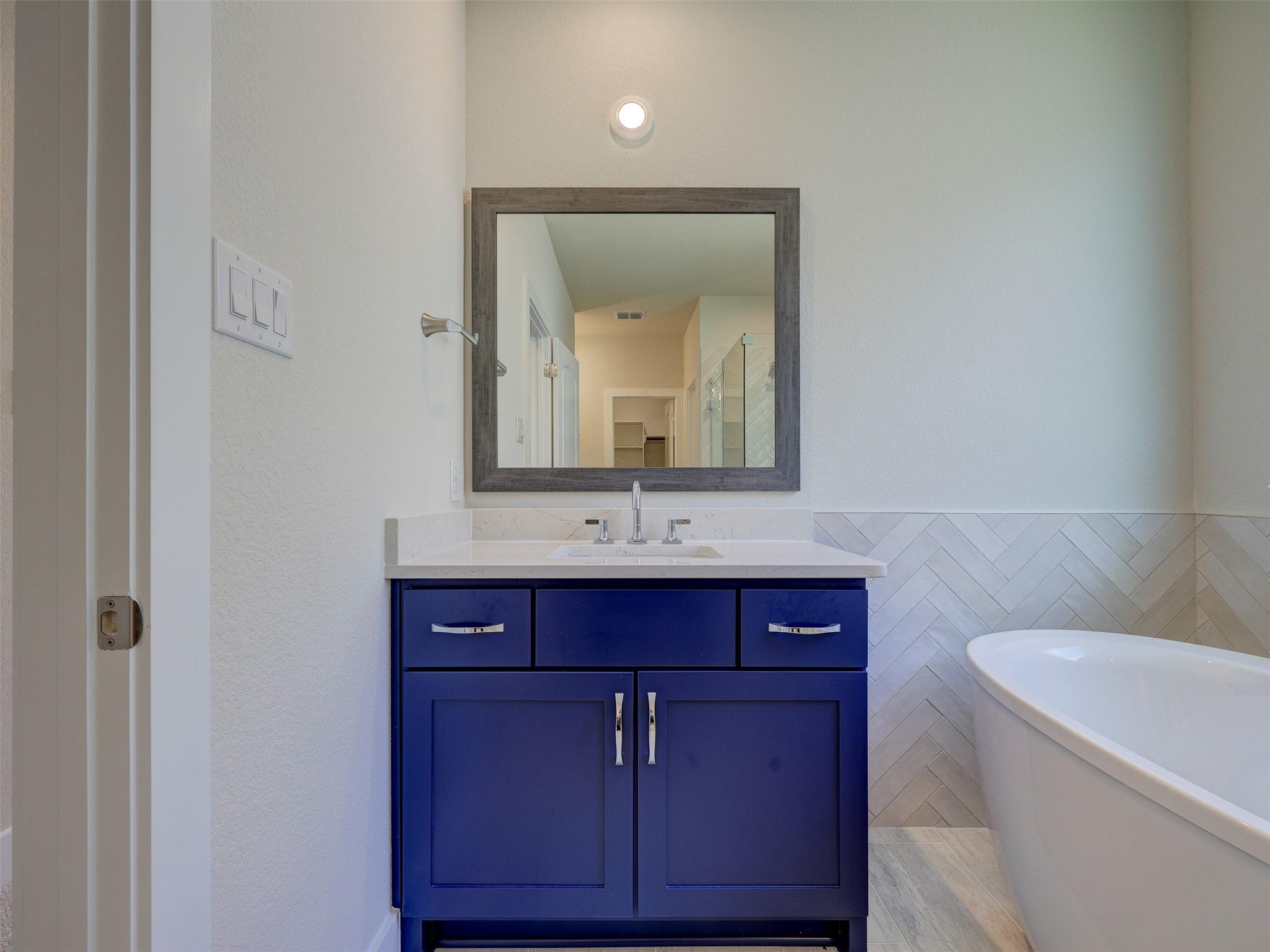 1929 Montella Way Property Photo 28