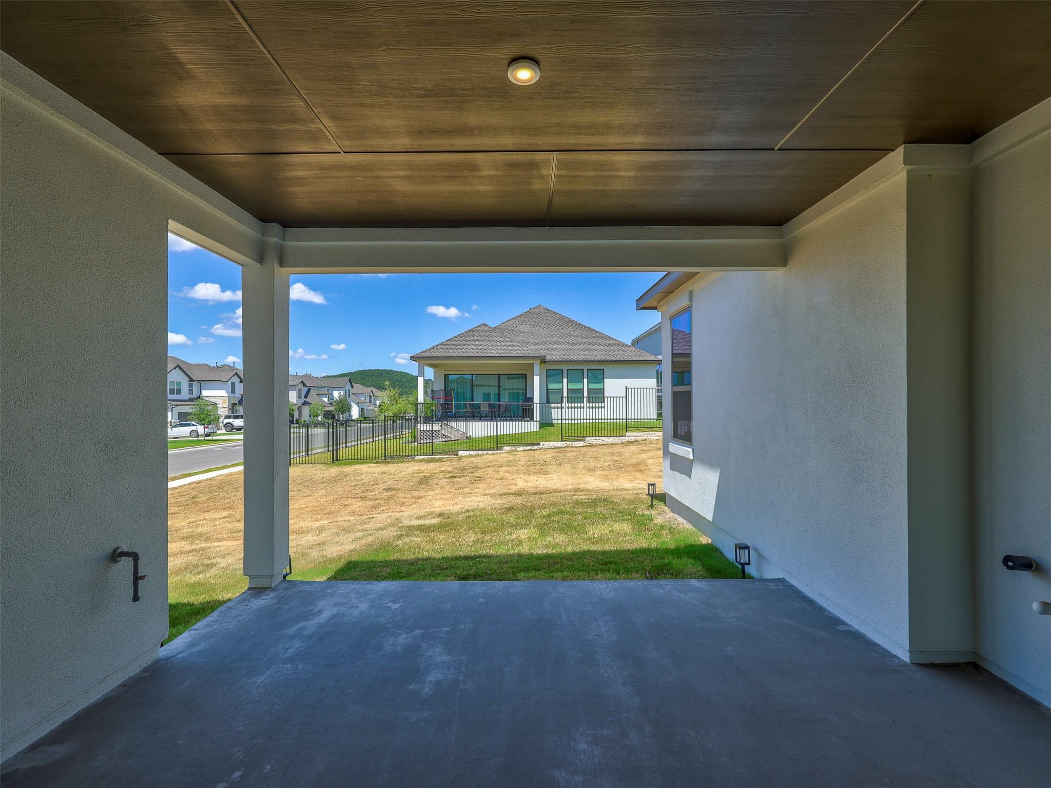 1929 Montella Way Property Photo 36