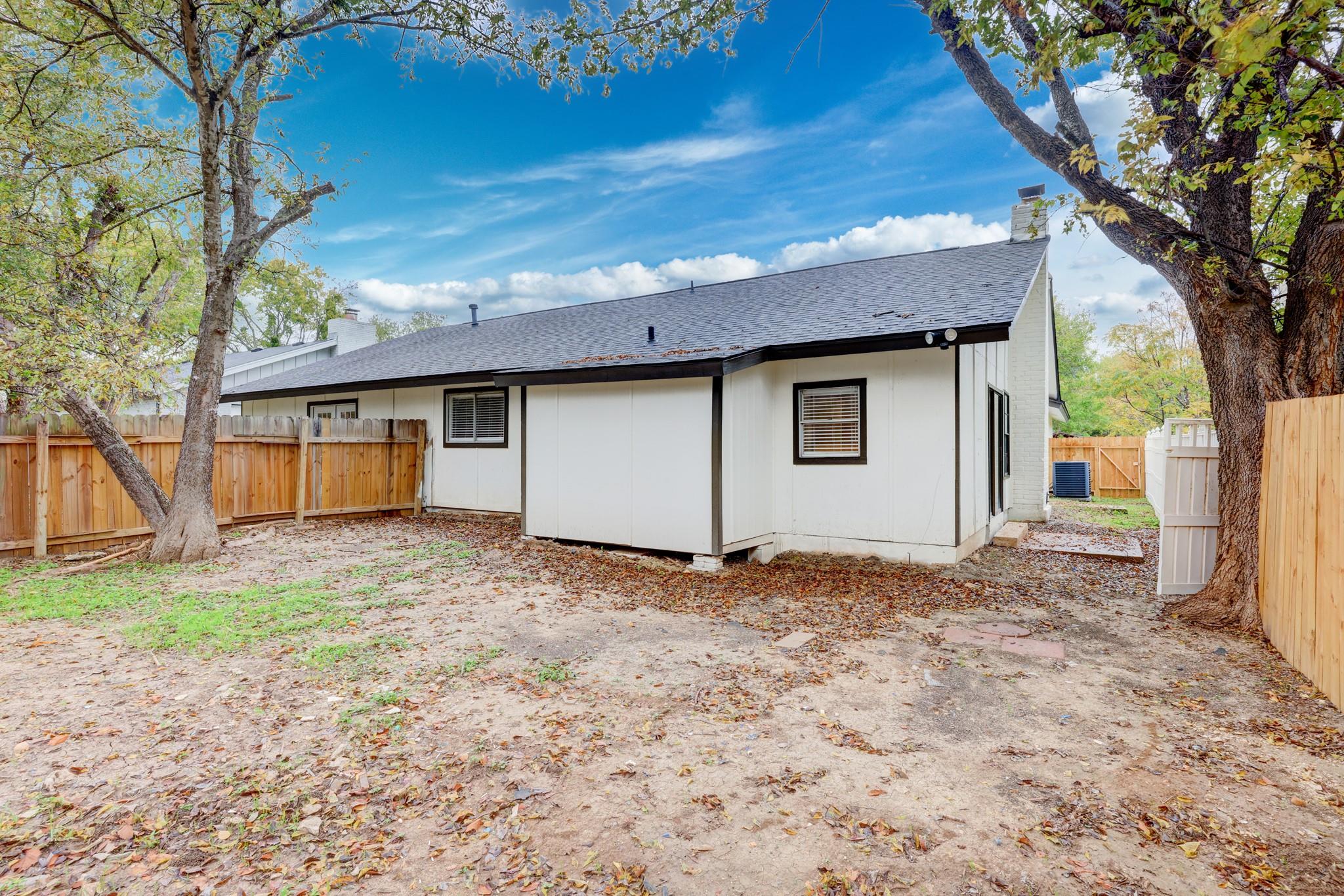 5209 Purple Sage Dr Property Photo 10