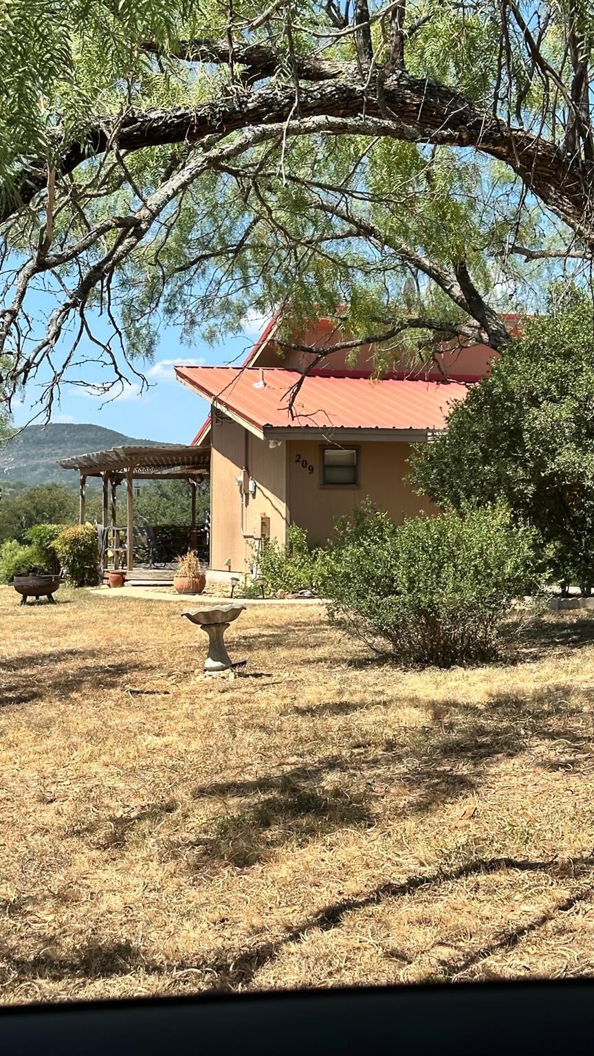 209 Crest Dr Property Photo 18