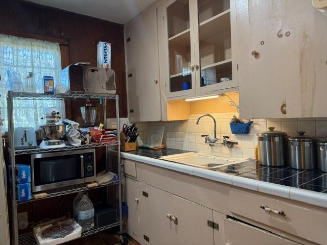 1106 Justin Ln Property Photo 12