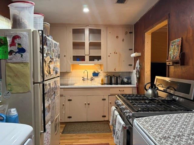 1106 Justin Ln Property Photo 13