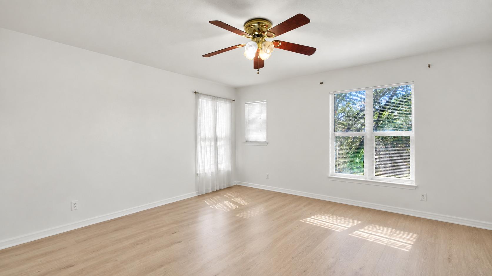 804 Dawlish Dr Property Photo 14