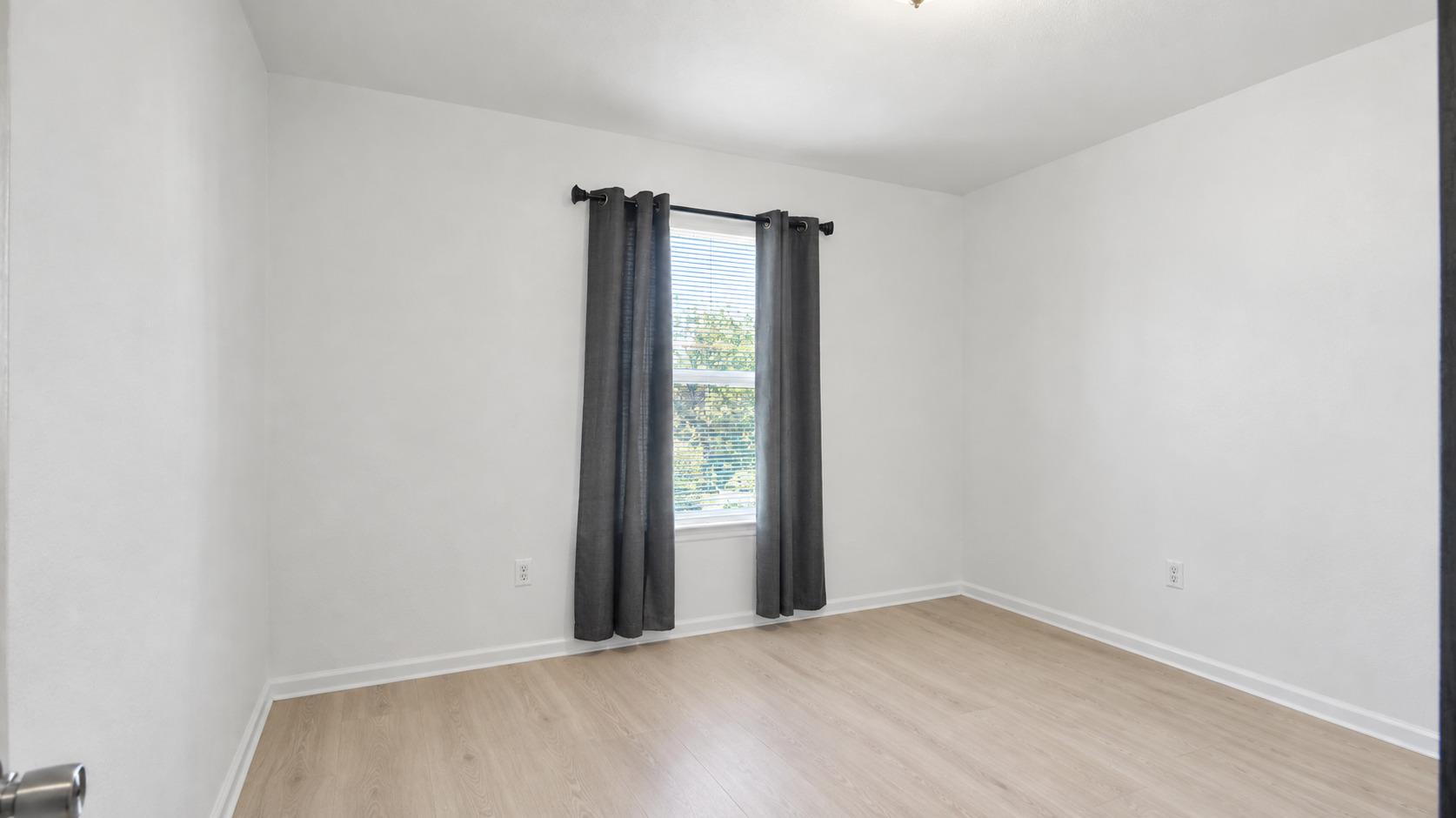 804 Dawlish Dr Property Photo 18