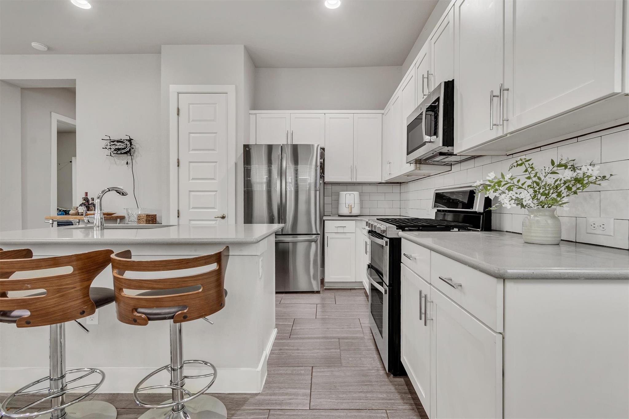 5408 Daimler Dr Property Photo 1
