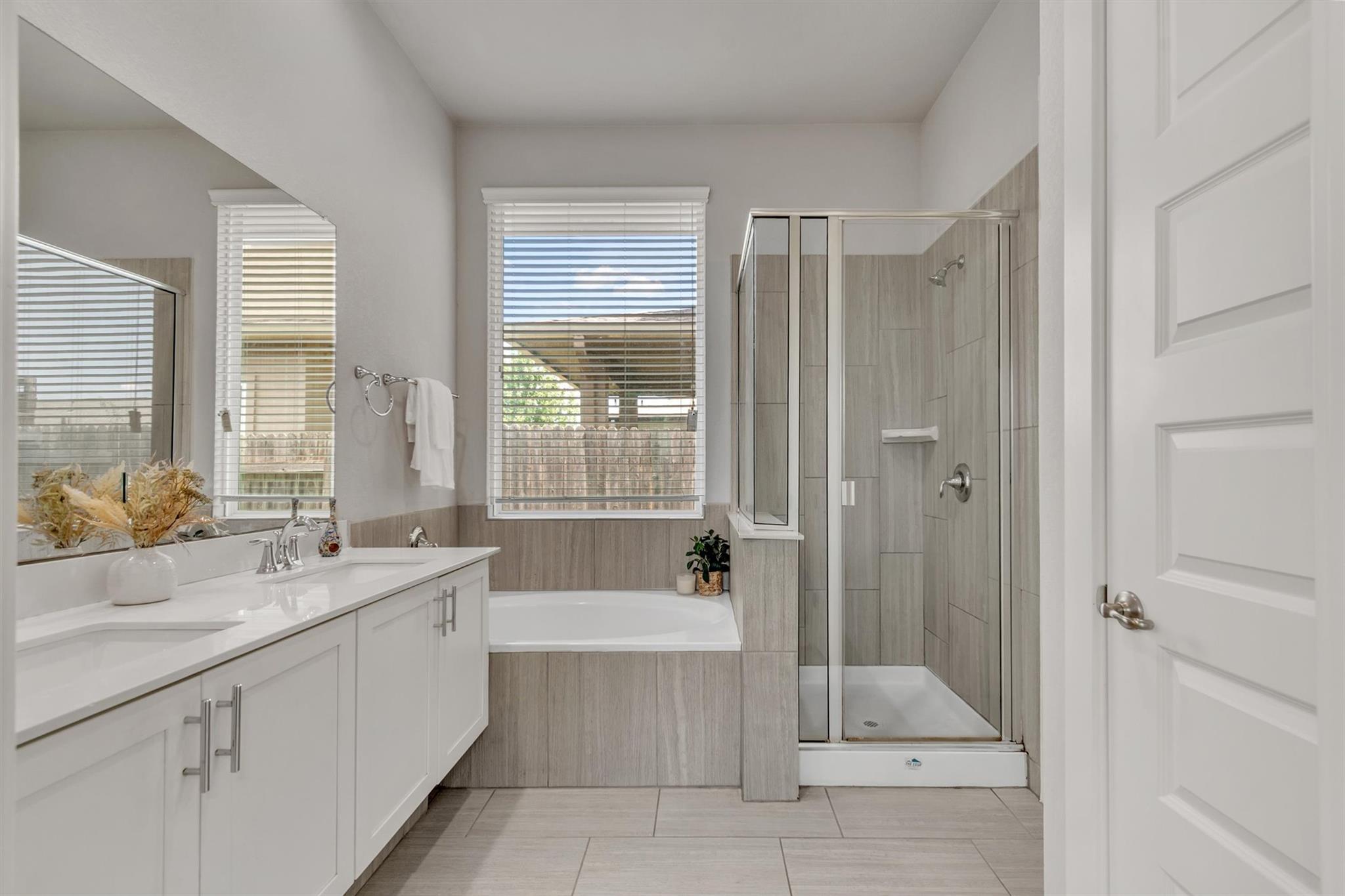 5408 Daimler Dr Property Photo 21