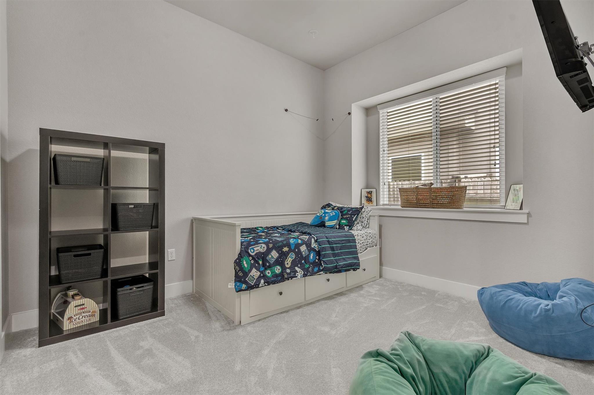 5408 Daimler Dr Property Photo 26