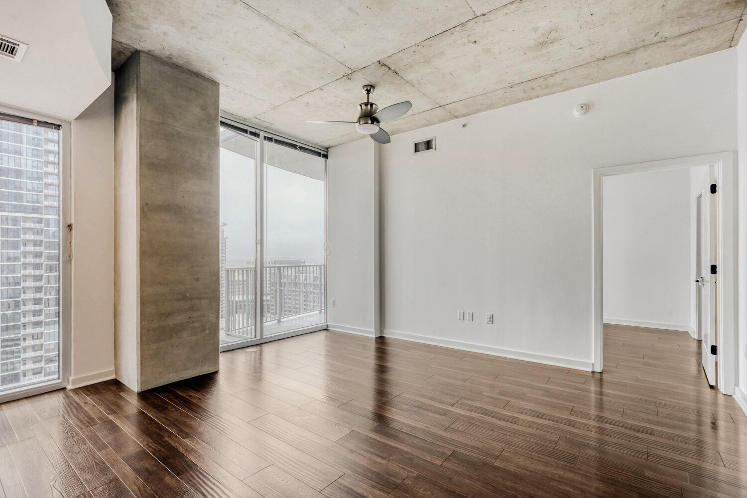 360 Nueces St #2004 Property Photo 17