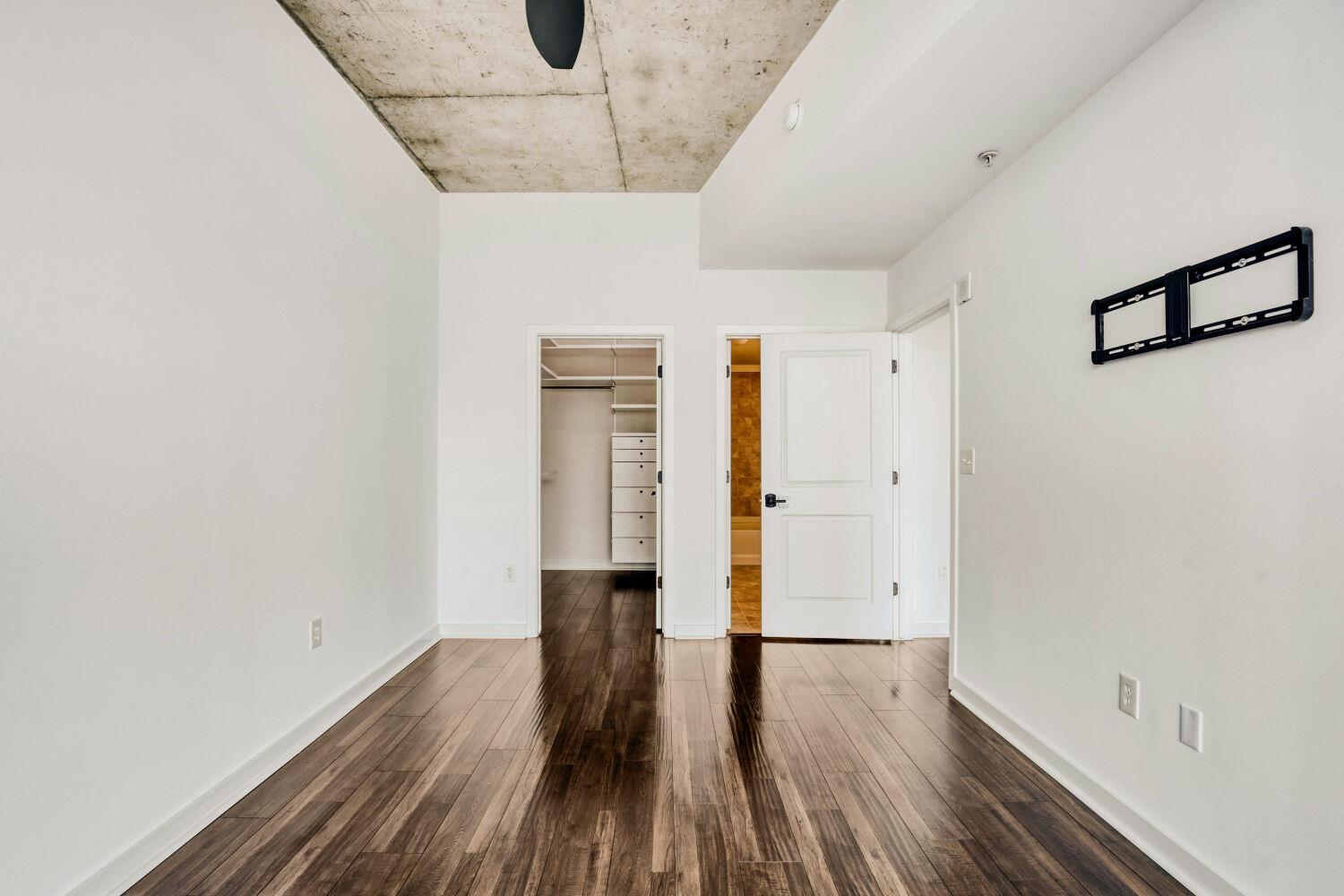 360 Nueces St #2004 Property Photo 27