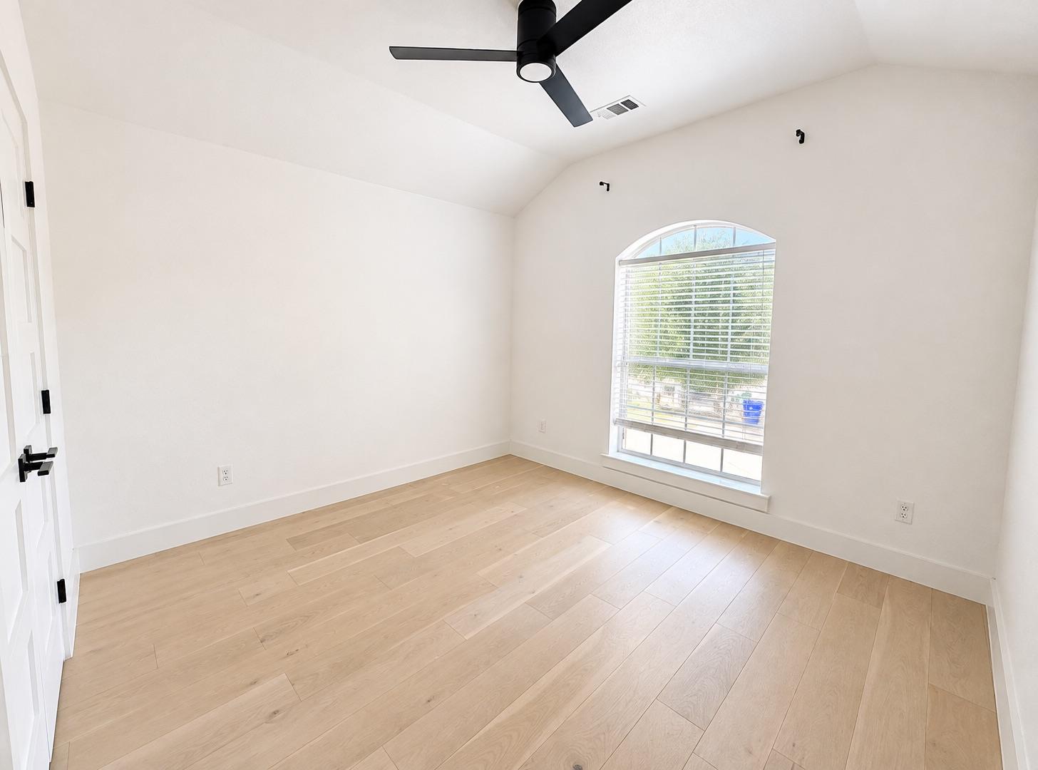 1610 Juniper Ridge Loop Property Photo 23