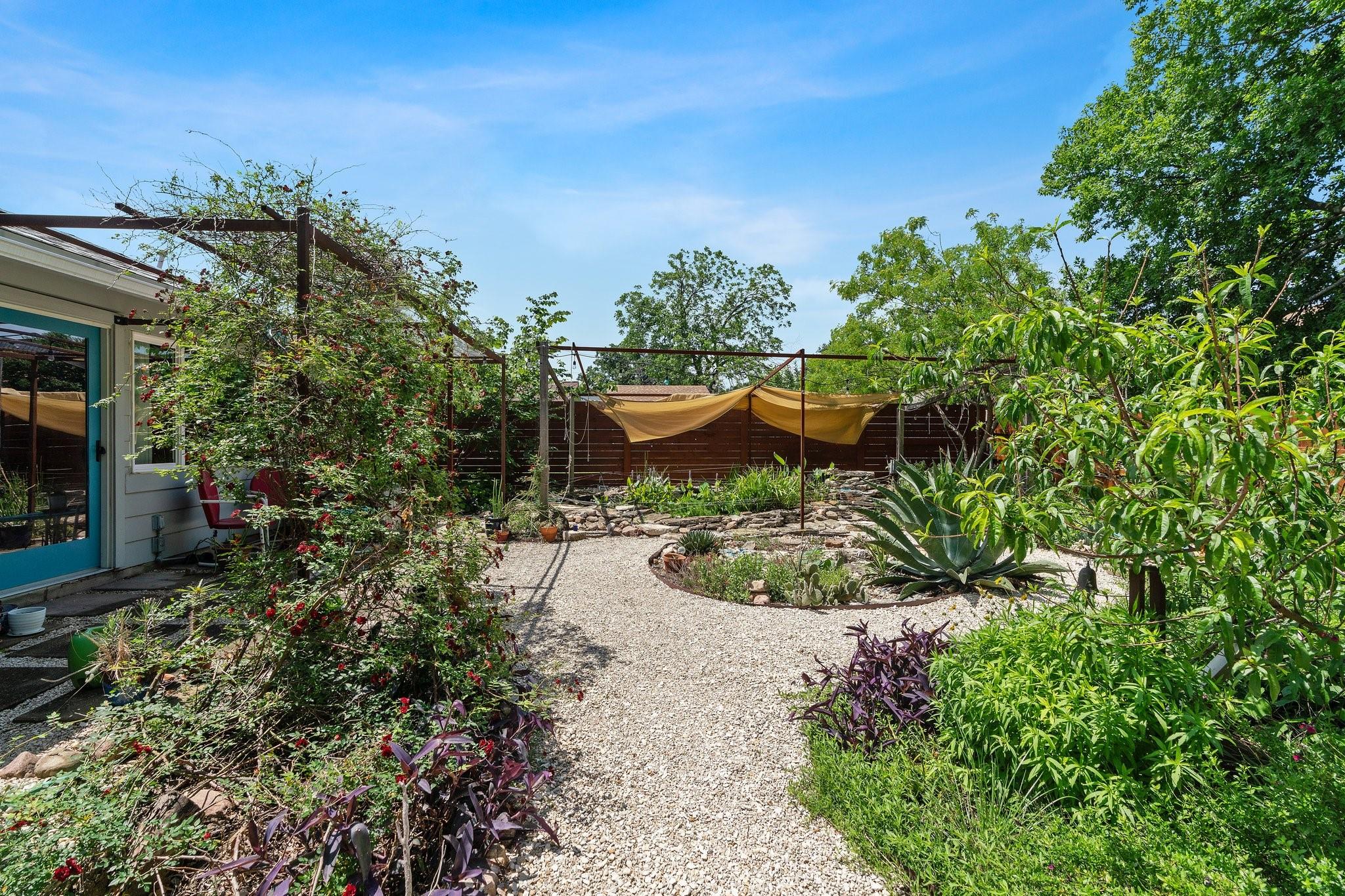 8908 Hunters Trce Property Photo 14