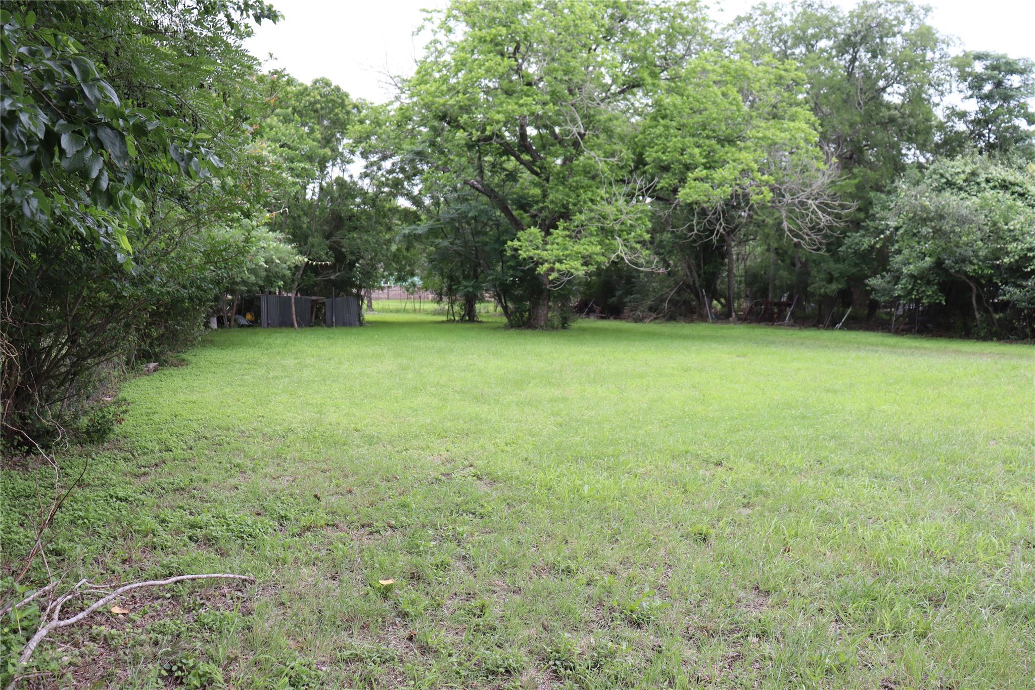 1006 Johnson St Property Photo 8