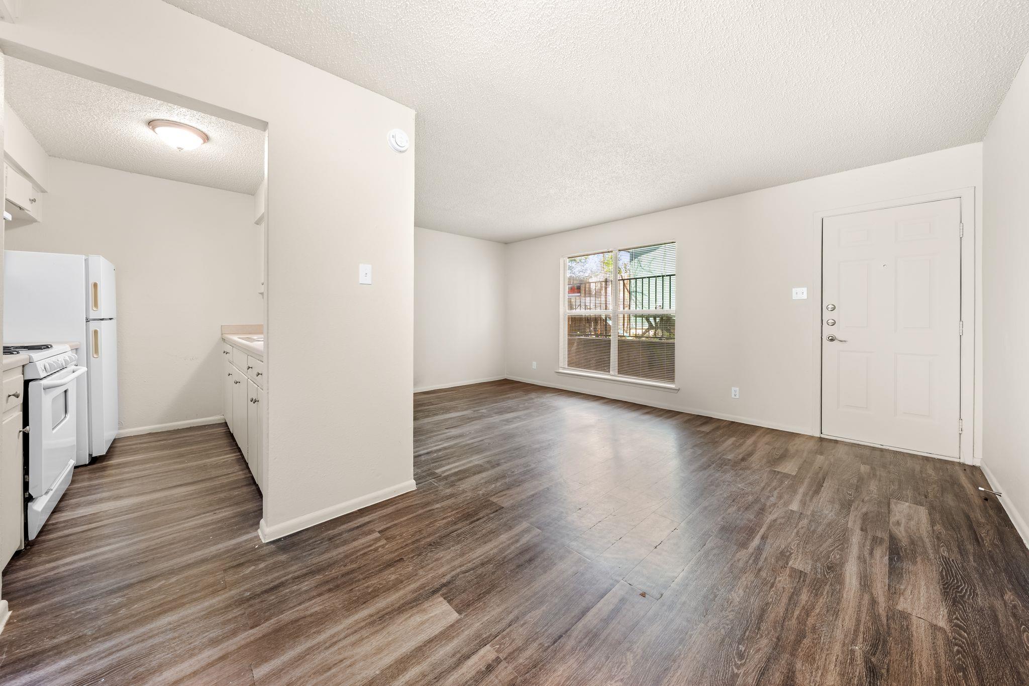 Linder Real Estate Listings Main Image