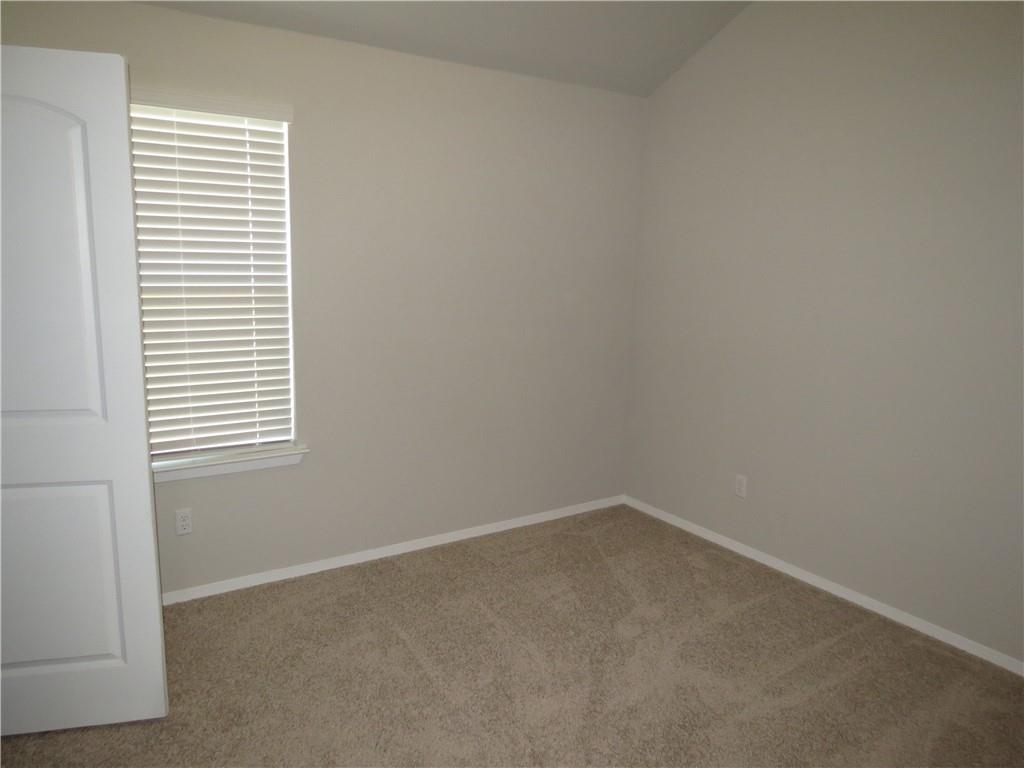 201 Stein Rd Property Photo 17