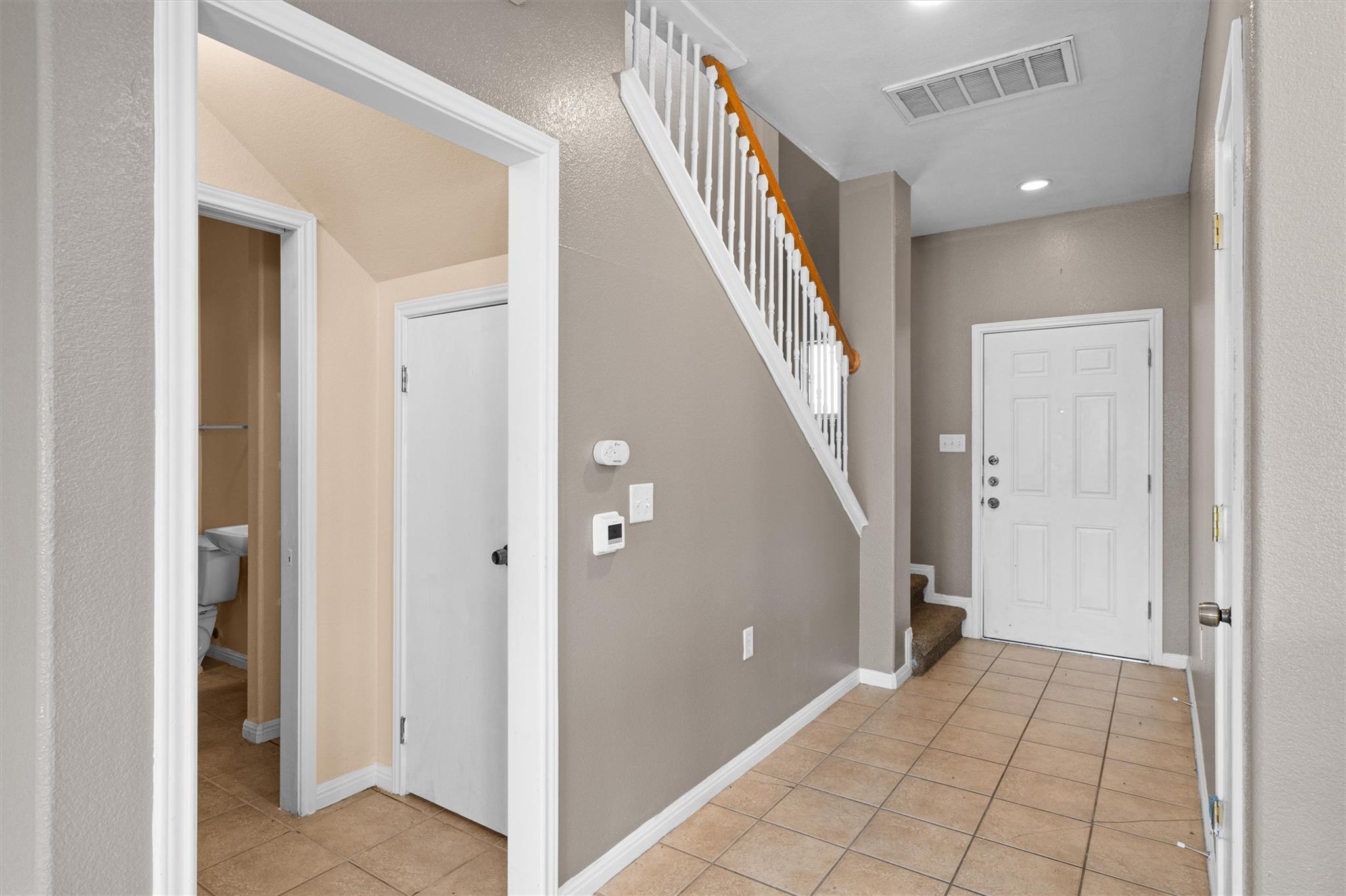 7502 Lazy Creek Dr #a Property Photo 2