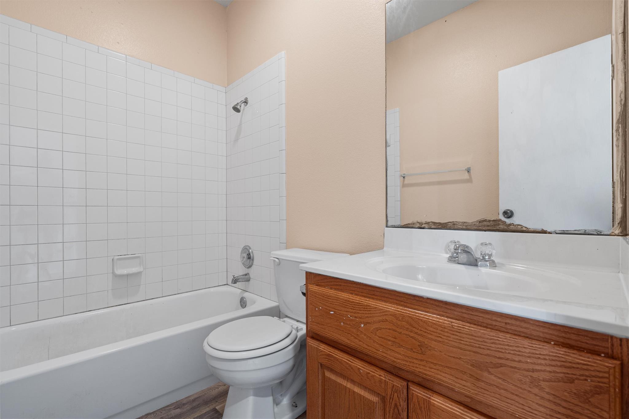 7502 Lazy Creek Dr #a Property Photo 23