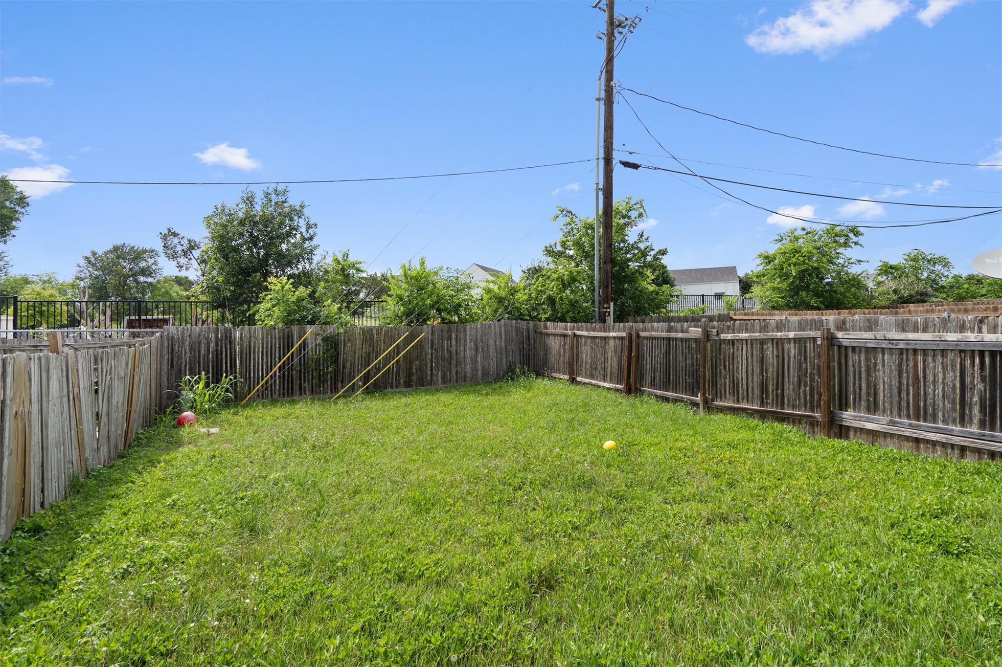 7502 Lazy Creek Dr #a Property Photo 25