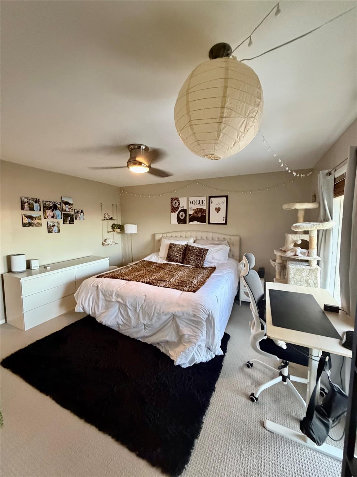 5332 Balcones Dr #h Property Photo 8