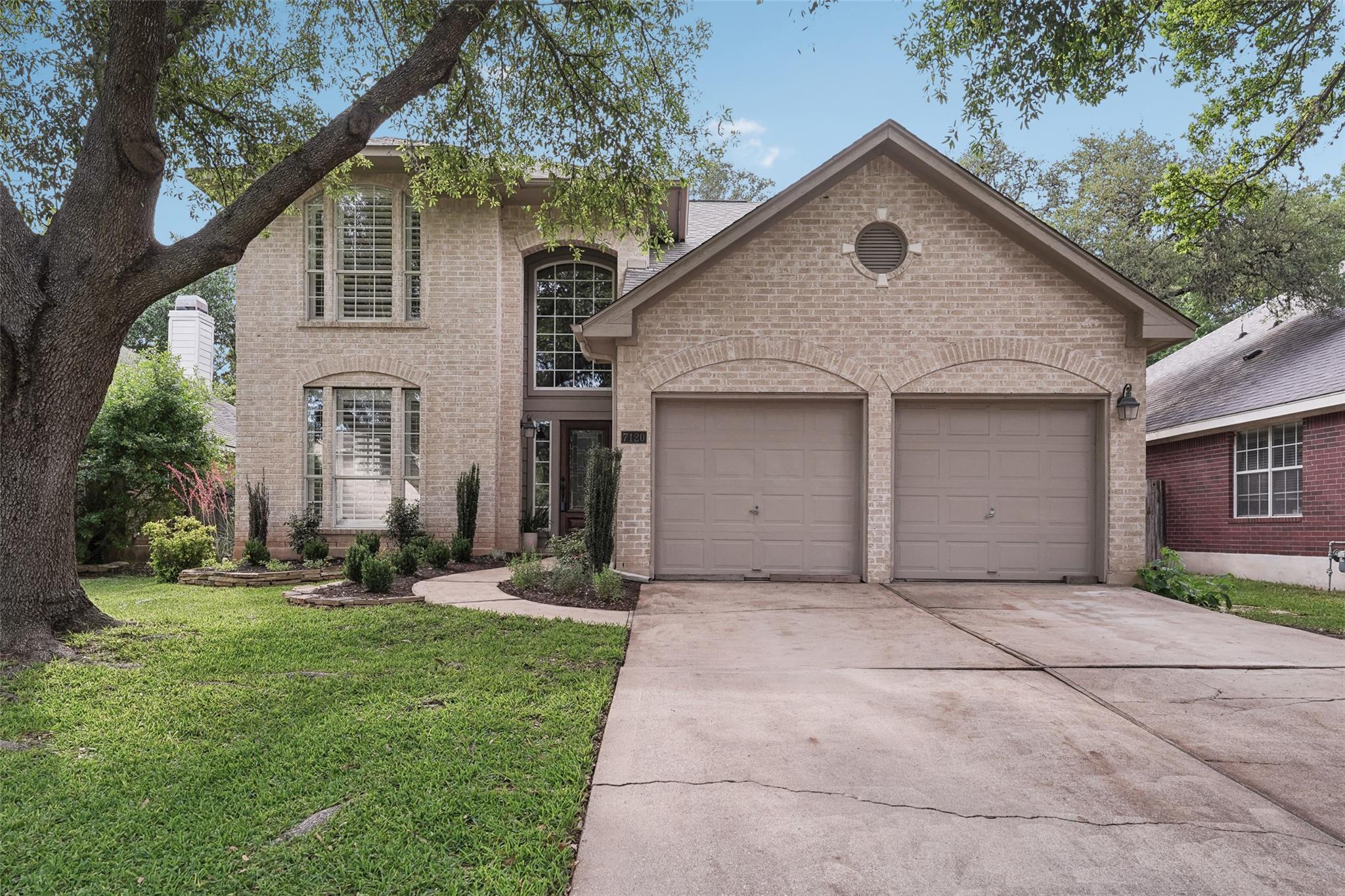 7120 Quimper Ln Property Photo