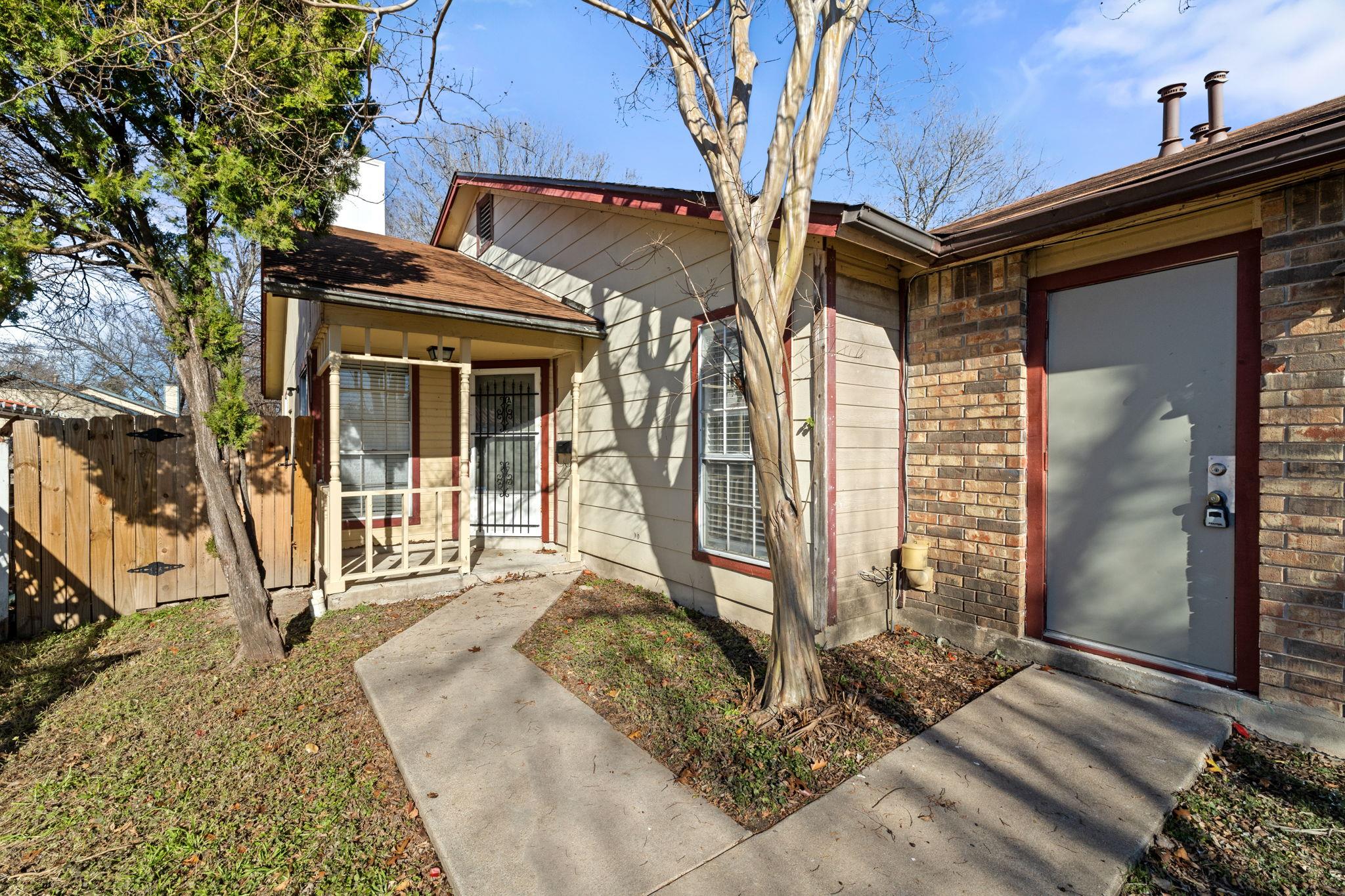 12130 Thompkins Dr #a Property Photo 4