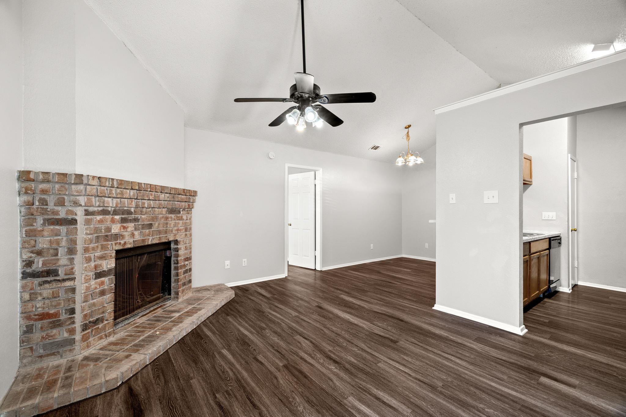 12130 Thompkins Dr #a Property Photo 7