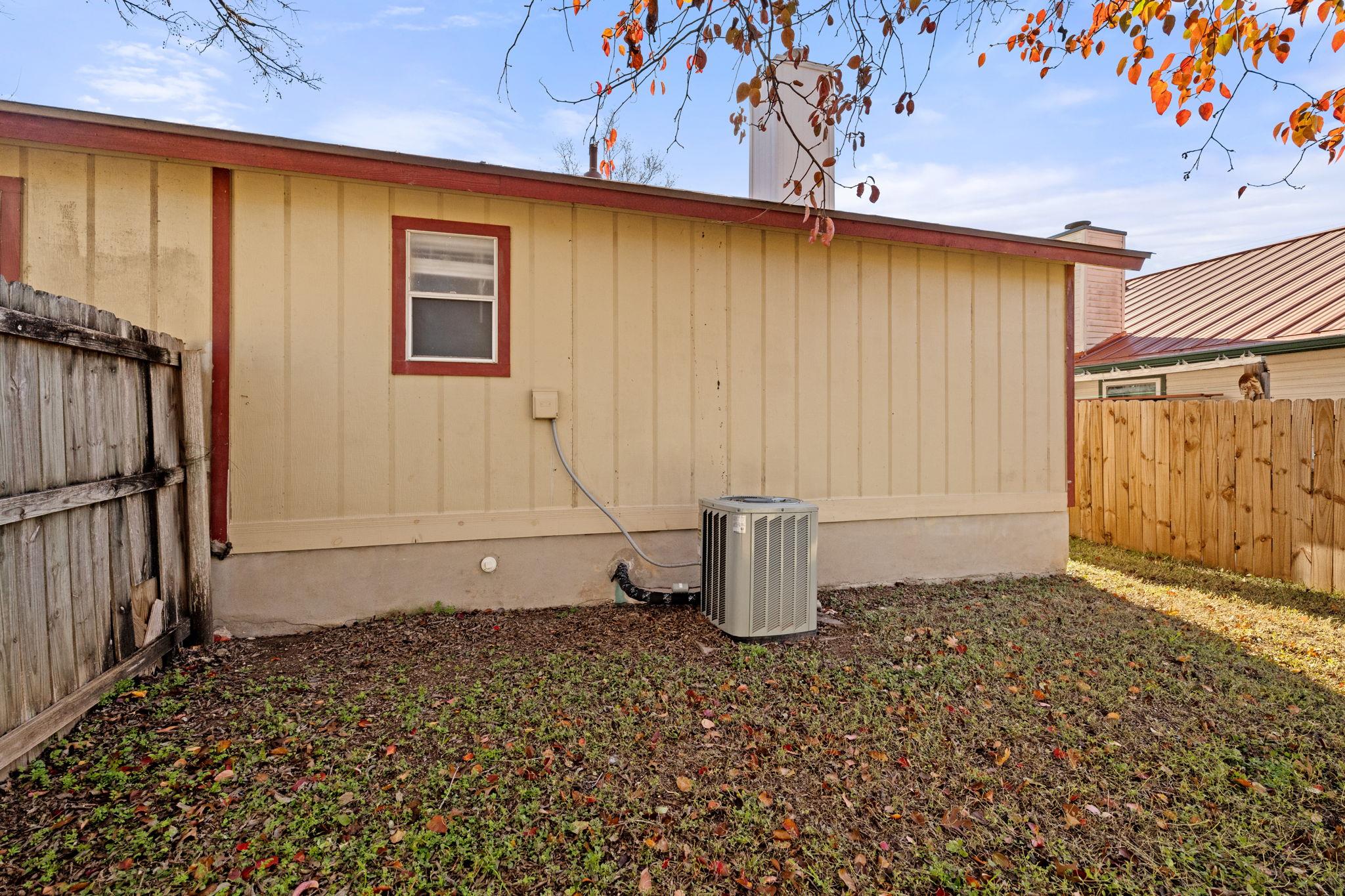 12130 Thompkins Dr #a Property Photo 35