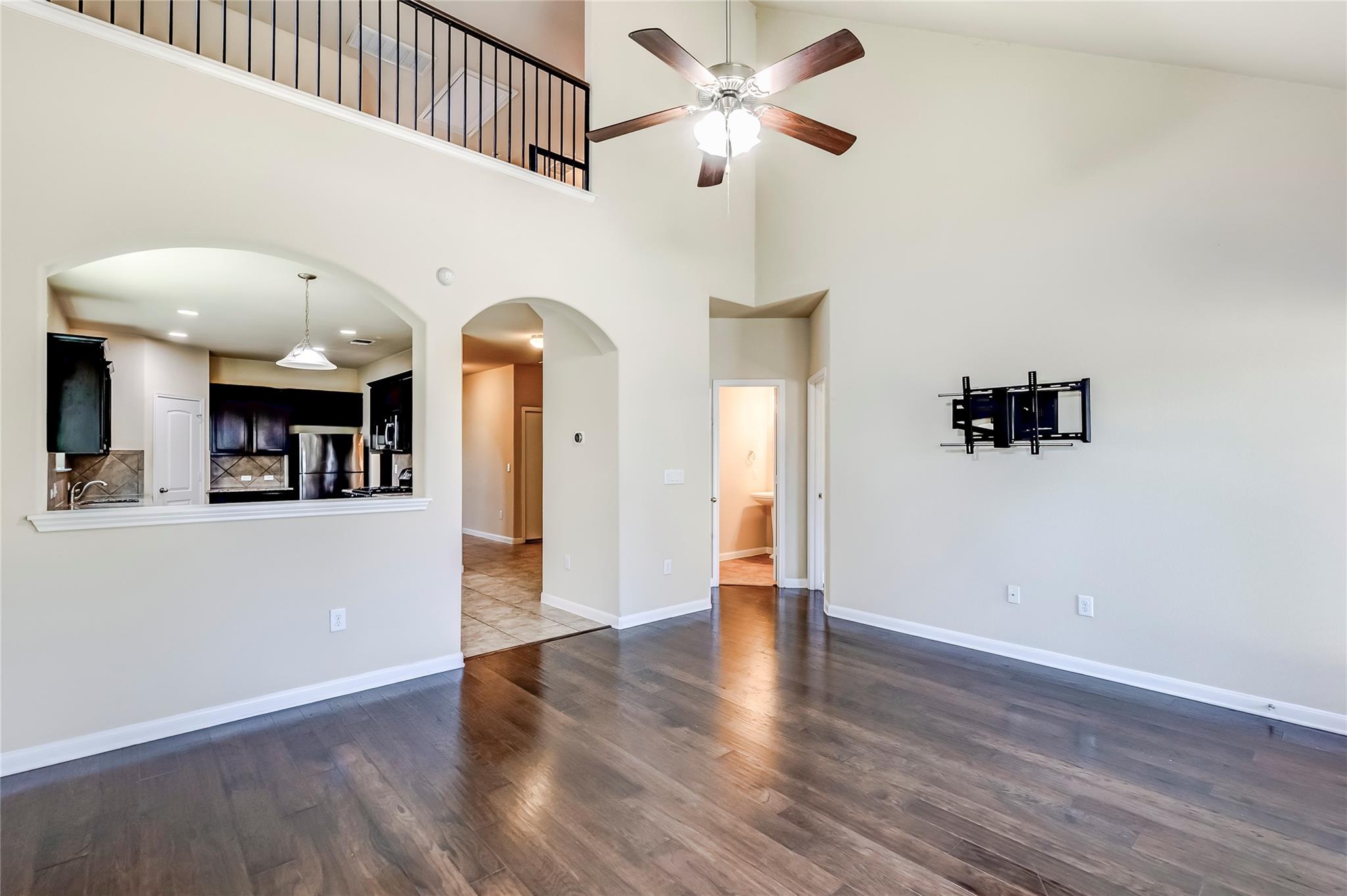 18313 Moreto Loop Property Photo 10