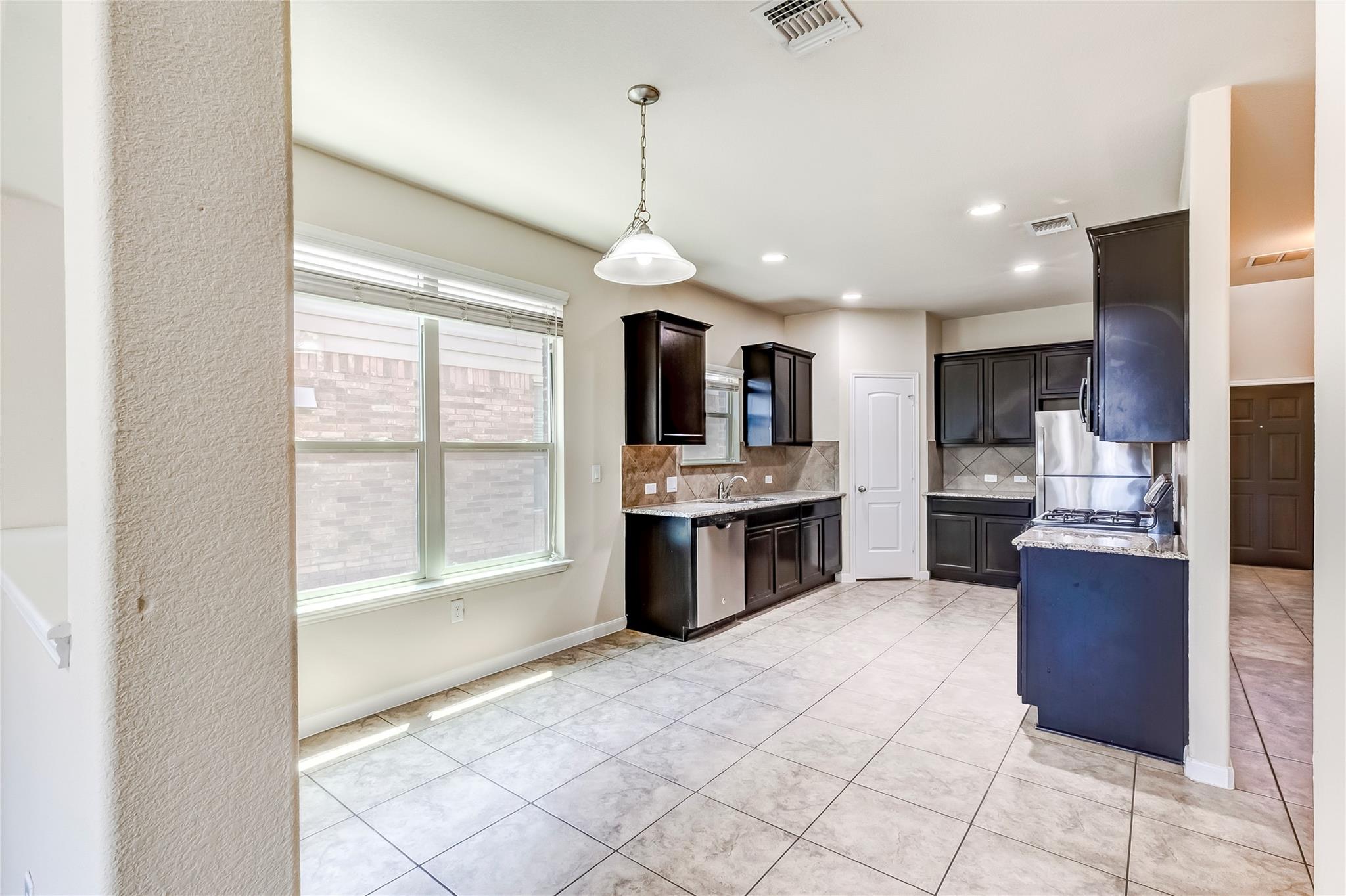 18313 Moreto Loop Property Photo 12