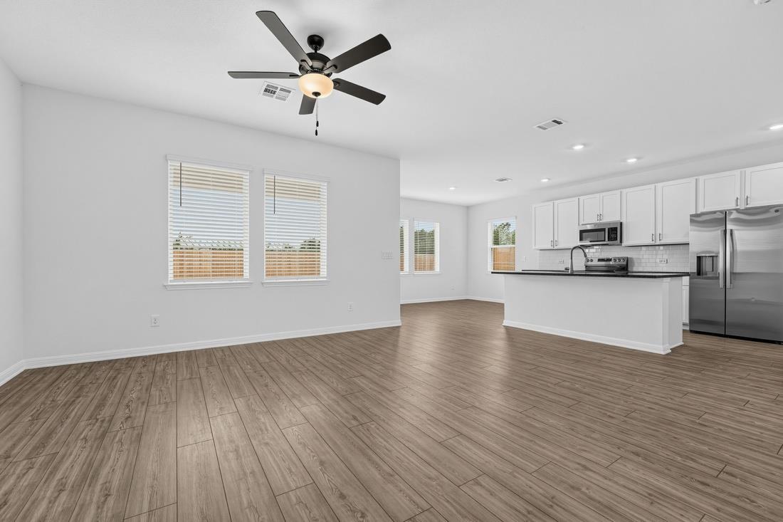 469 Unakite Trl Property Photo 3