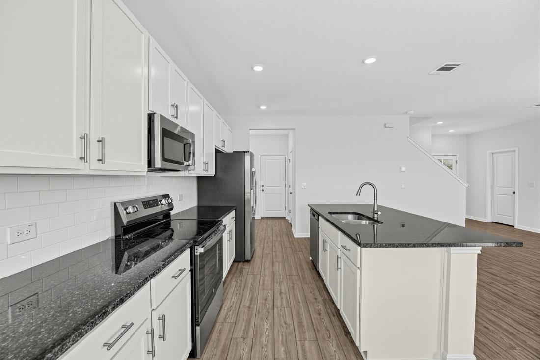 469 Unakite Trl Property Photo 6