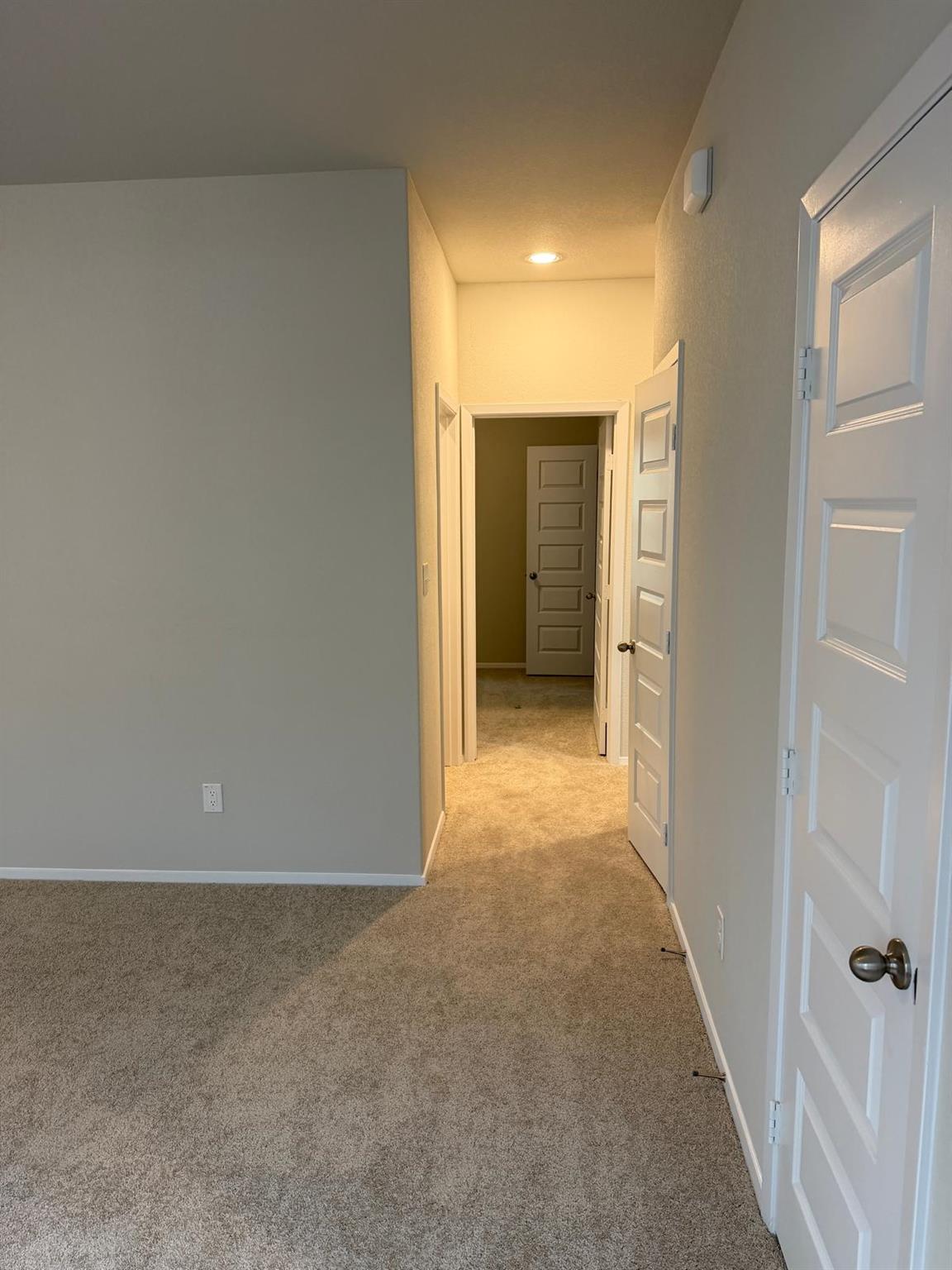 2615 Derwent Dr Property Photo 7