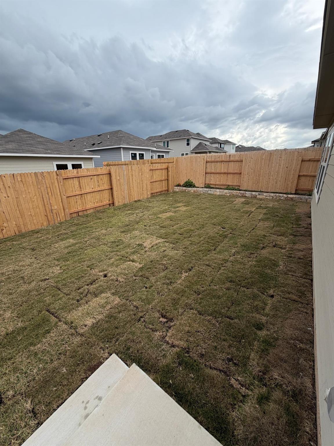 2615 Derwent Dr Property Photo 24