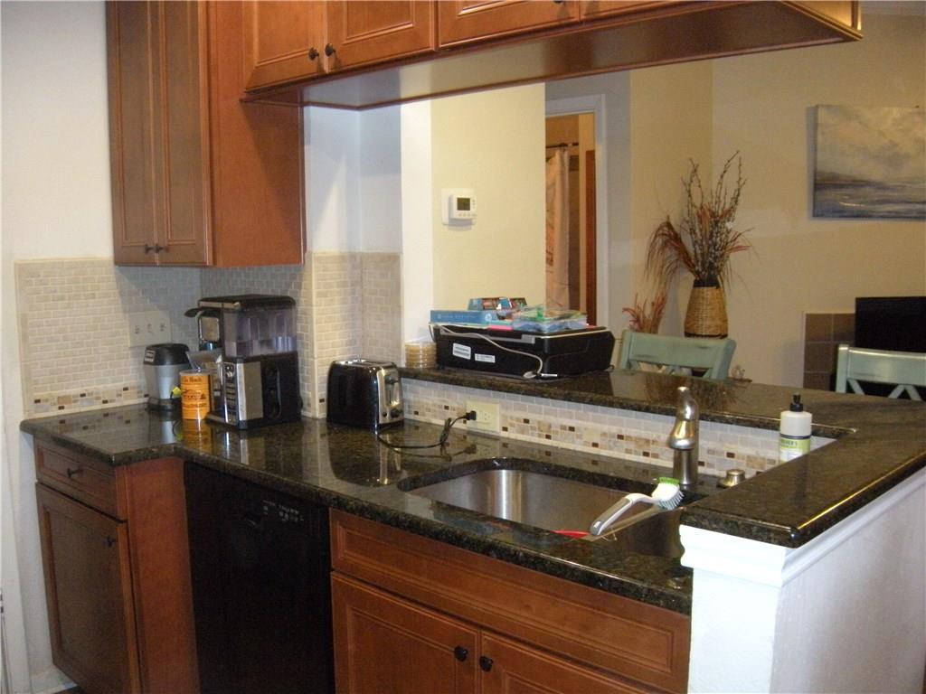 915 W 23rd St #211 Property Photo 8