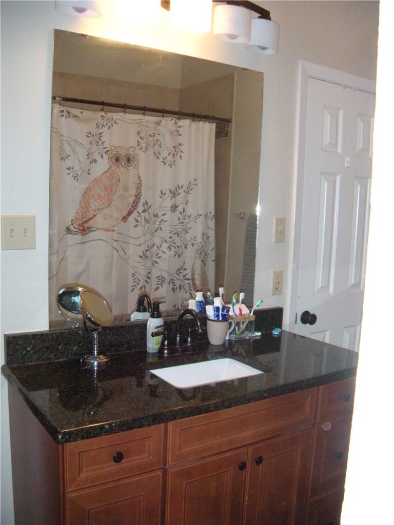 915 W 23rd St #211 Property Photo 15