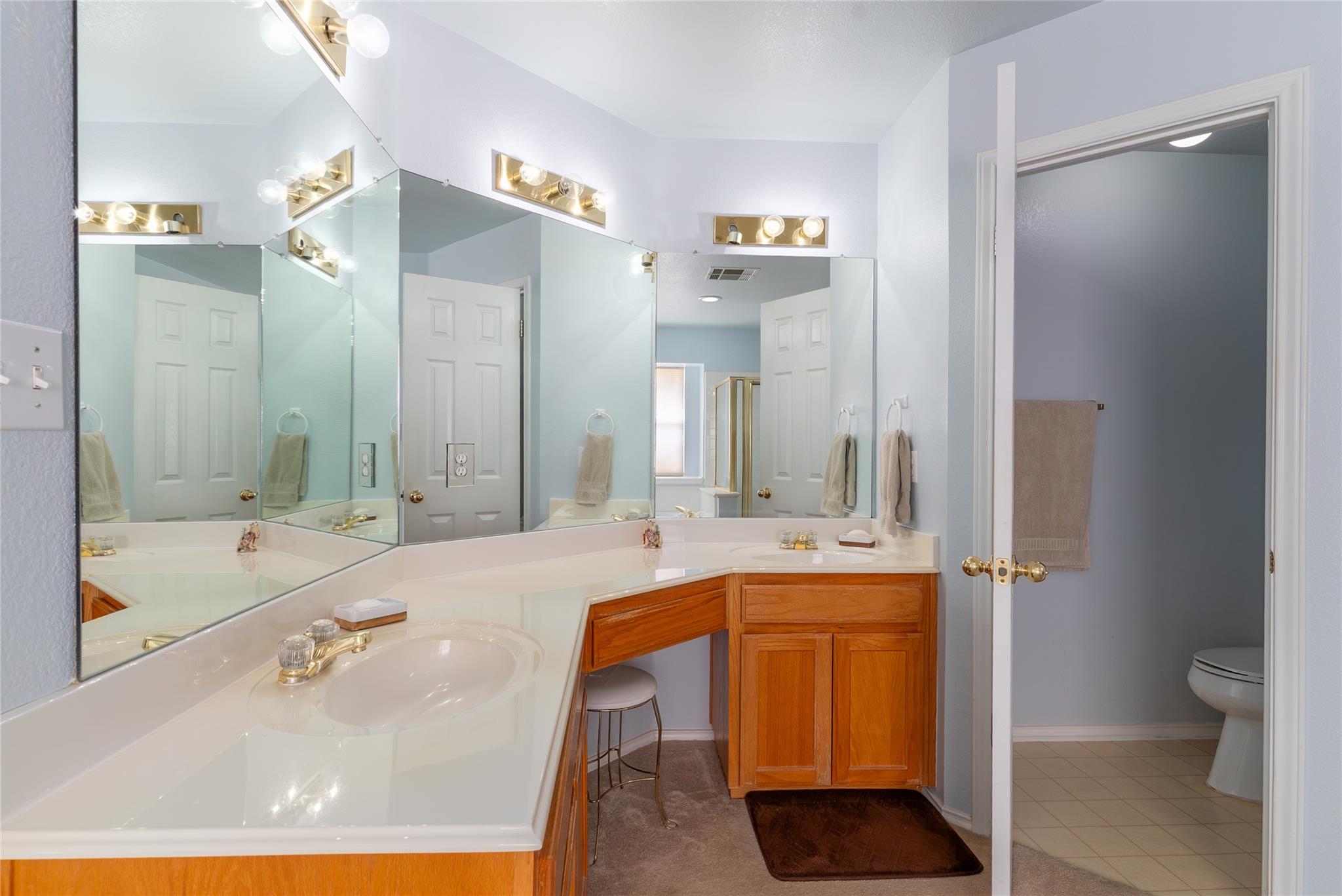 1106 Willow Creek Dr Property Photo 12