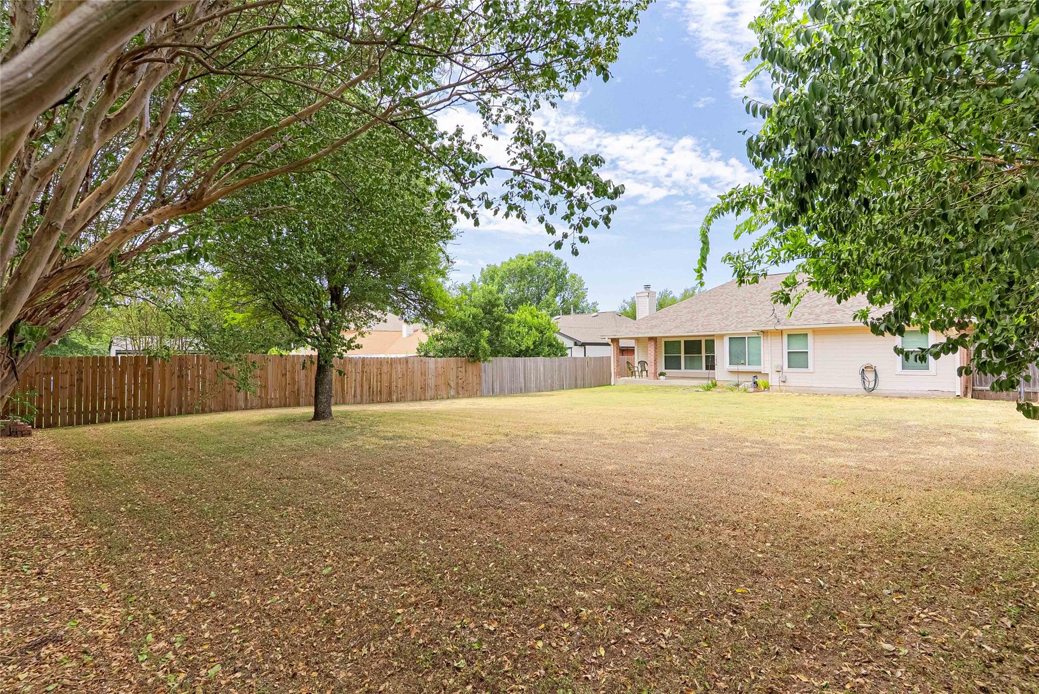 1106 Willow Creek Dr Property Photo 19