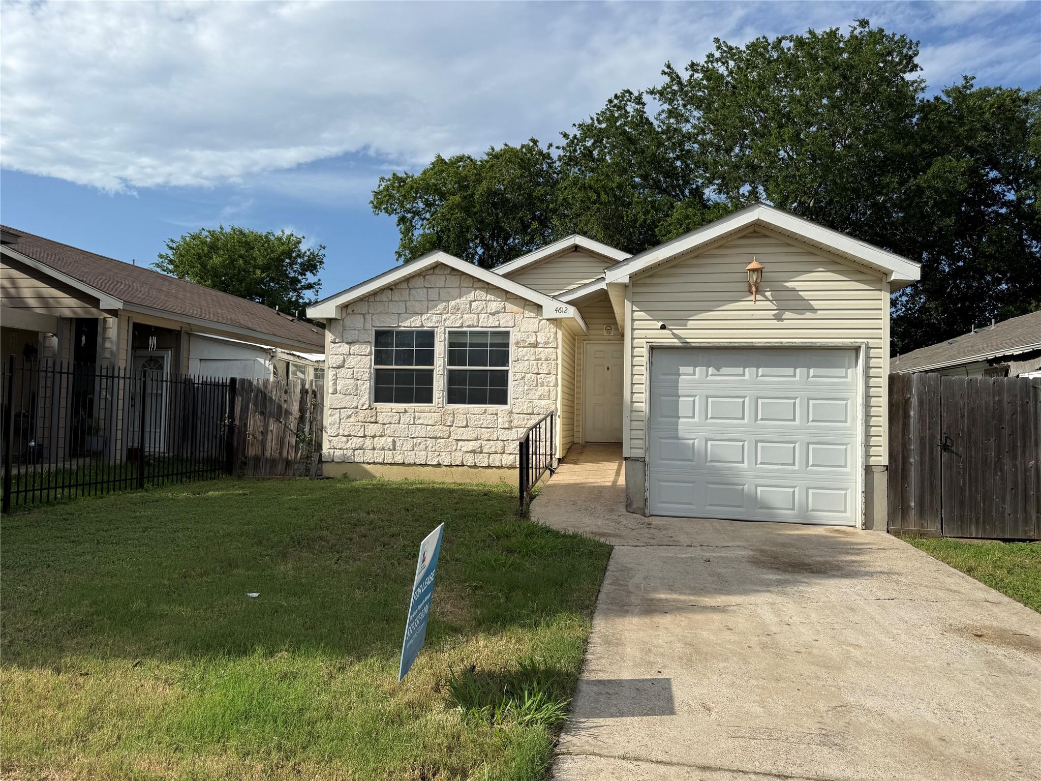 4612 Blue Meadow Dr Property Photo 1