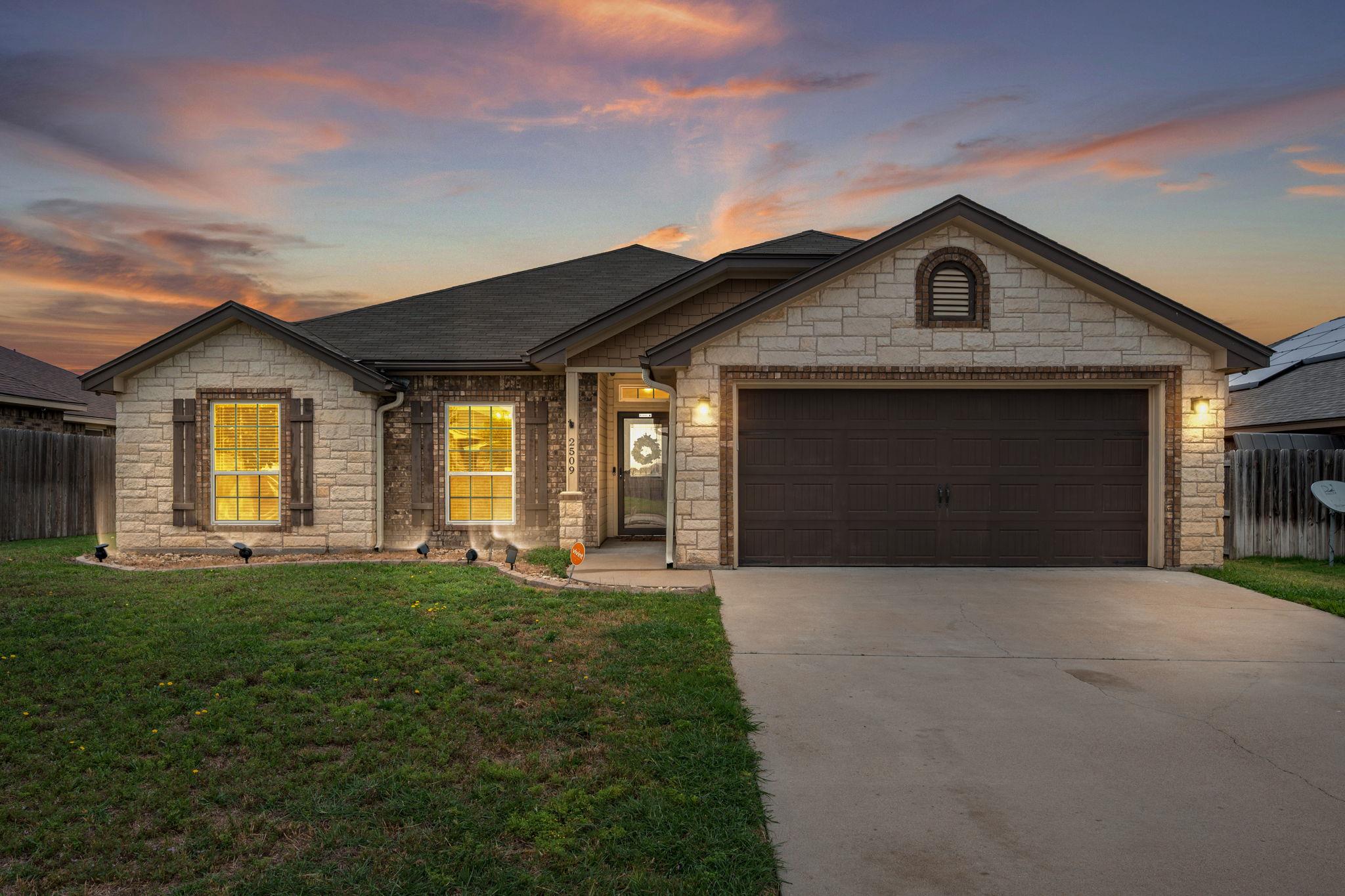 2509 Tara DR Property Photo 1