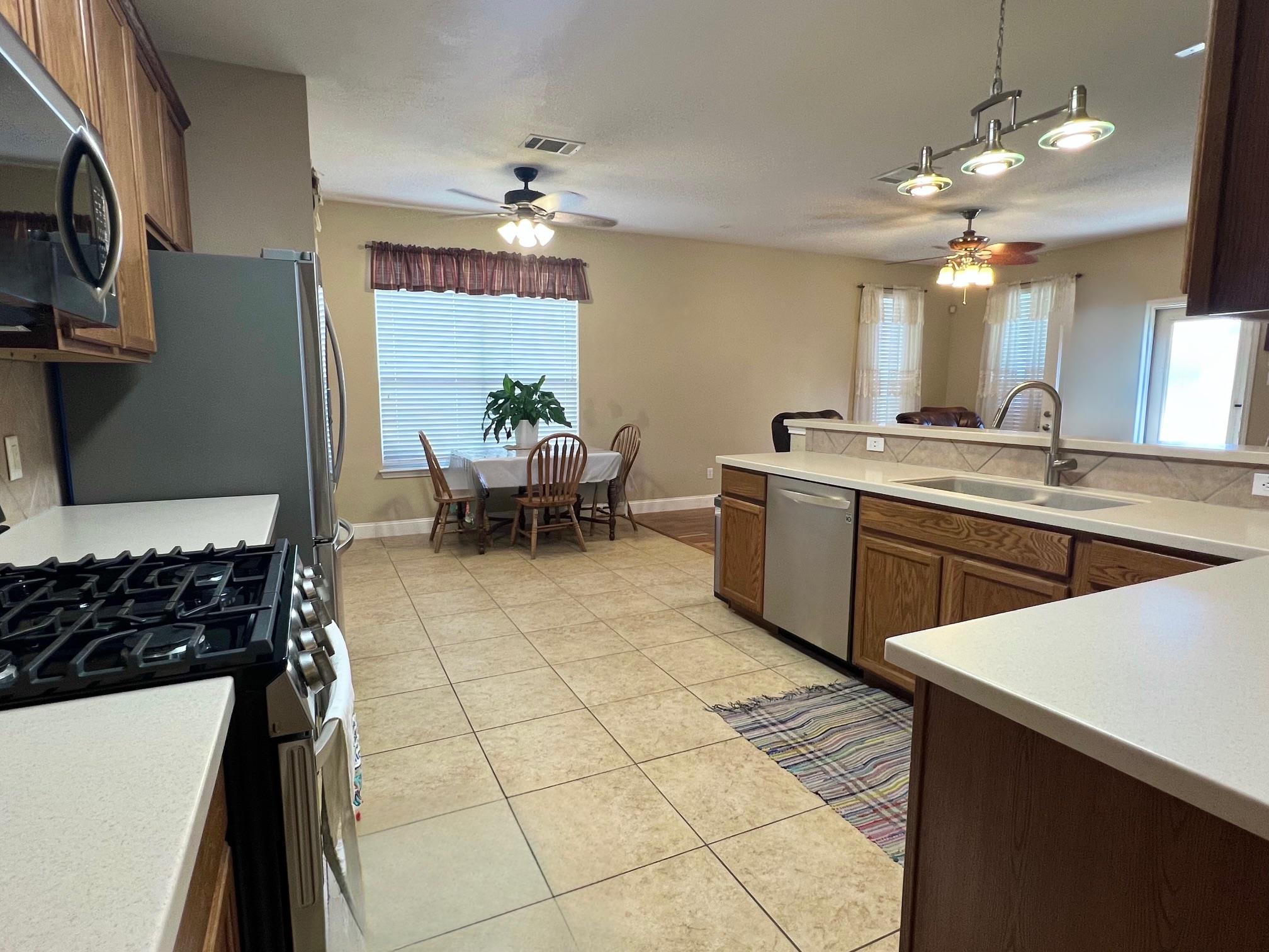 17705 Mahonia Ln Property Photo 10