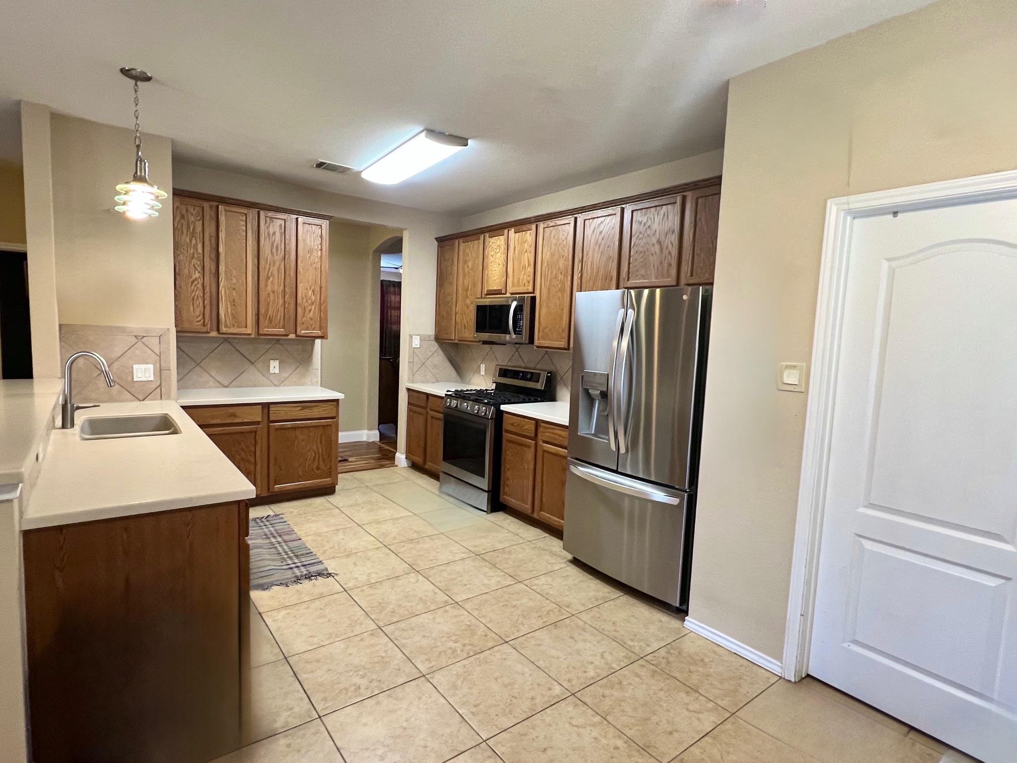 17705 Mahonia Ln Property Photo 11