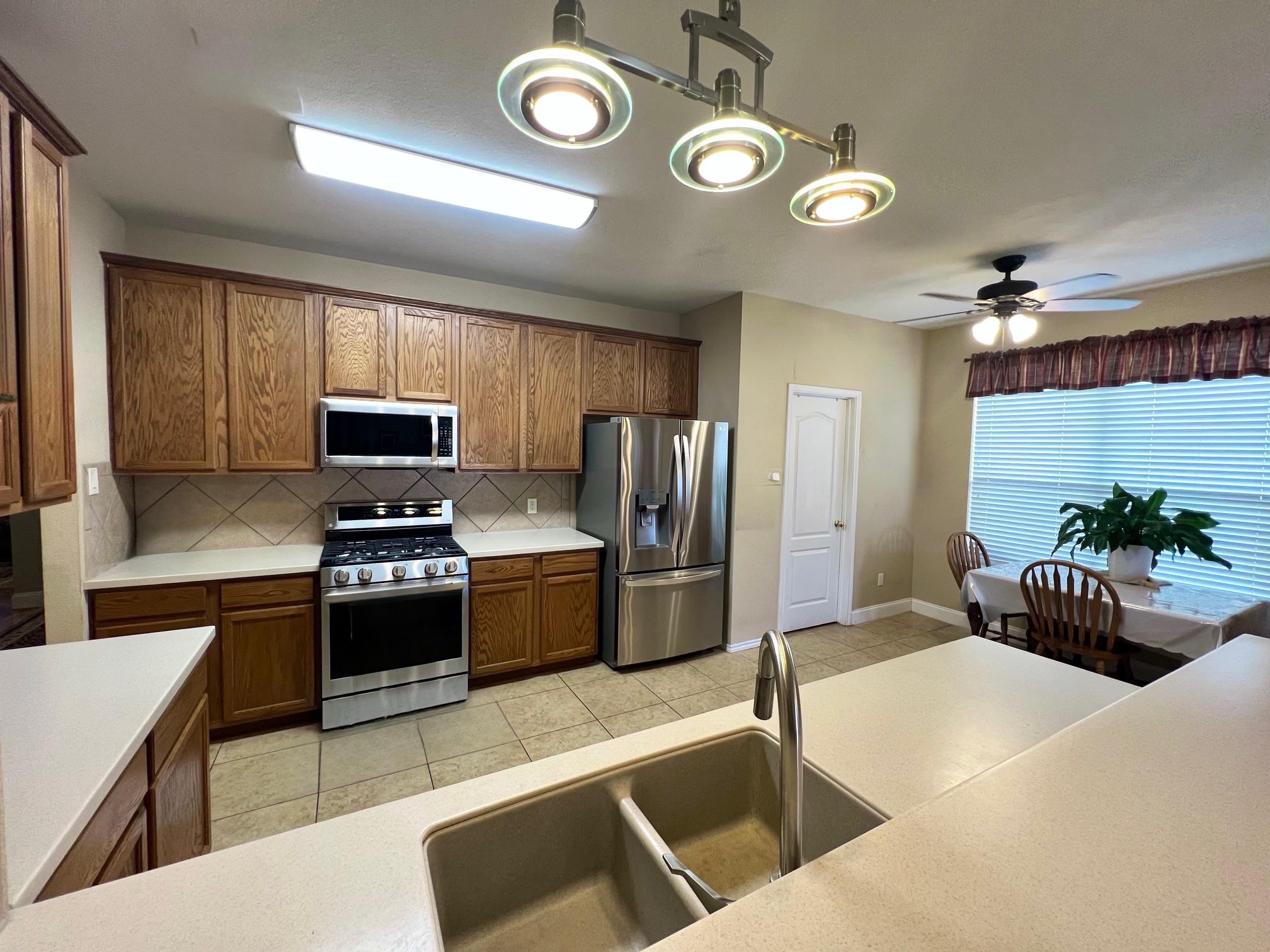 17705 Mahonia Ln Property Photo 12