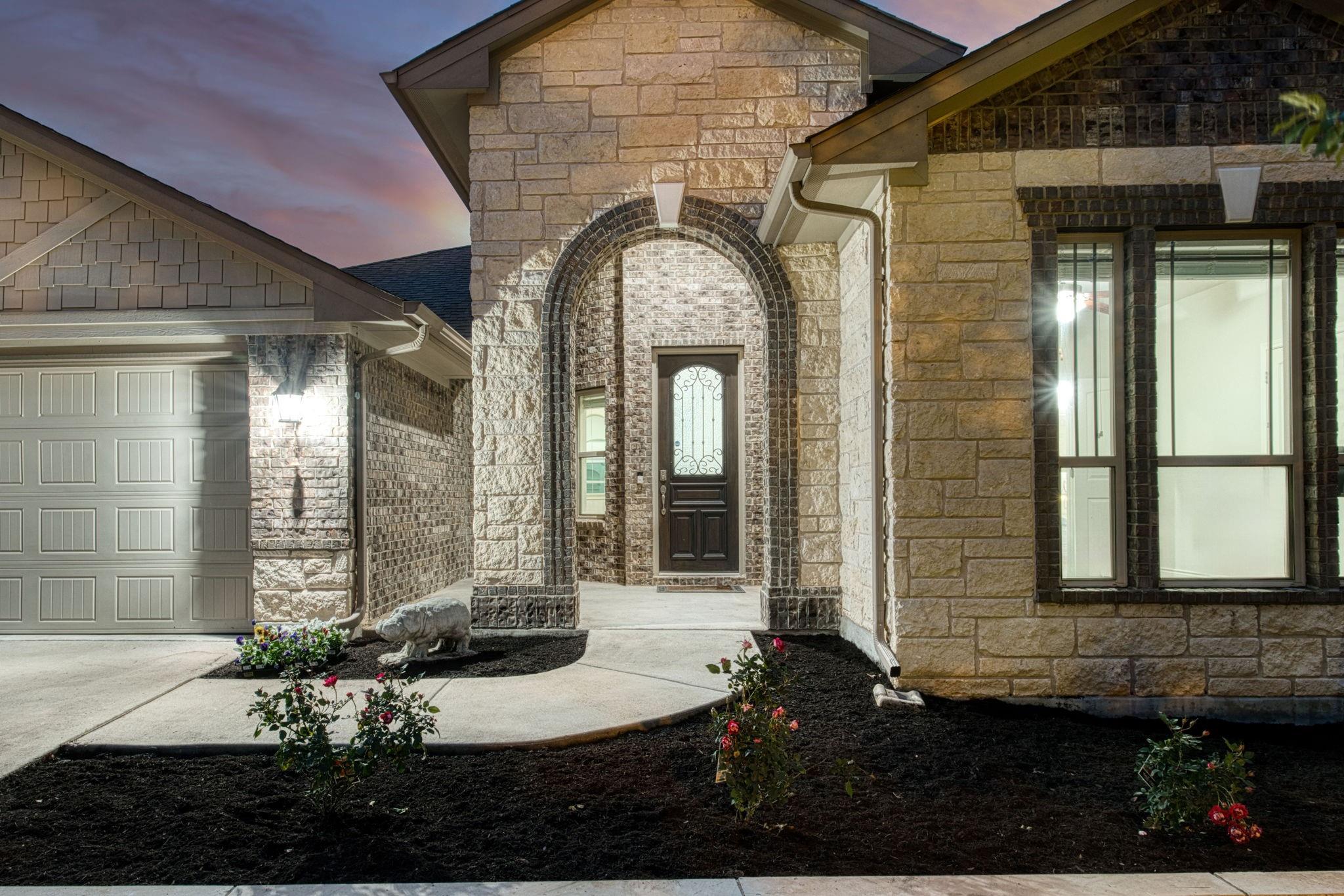129 Limerick Cv Property Photo 2