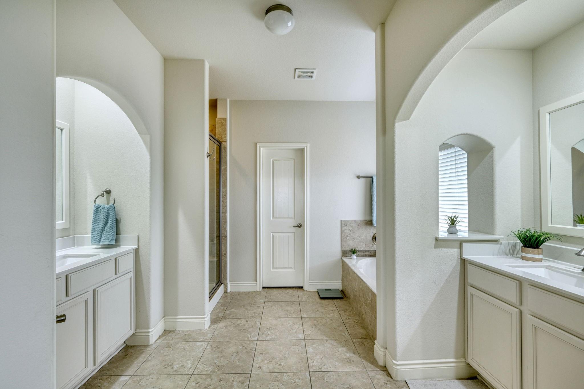 129 Limerick Cv Property Photo 13