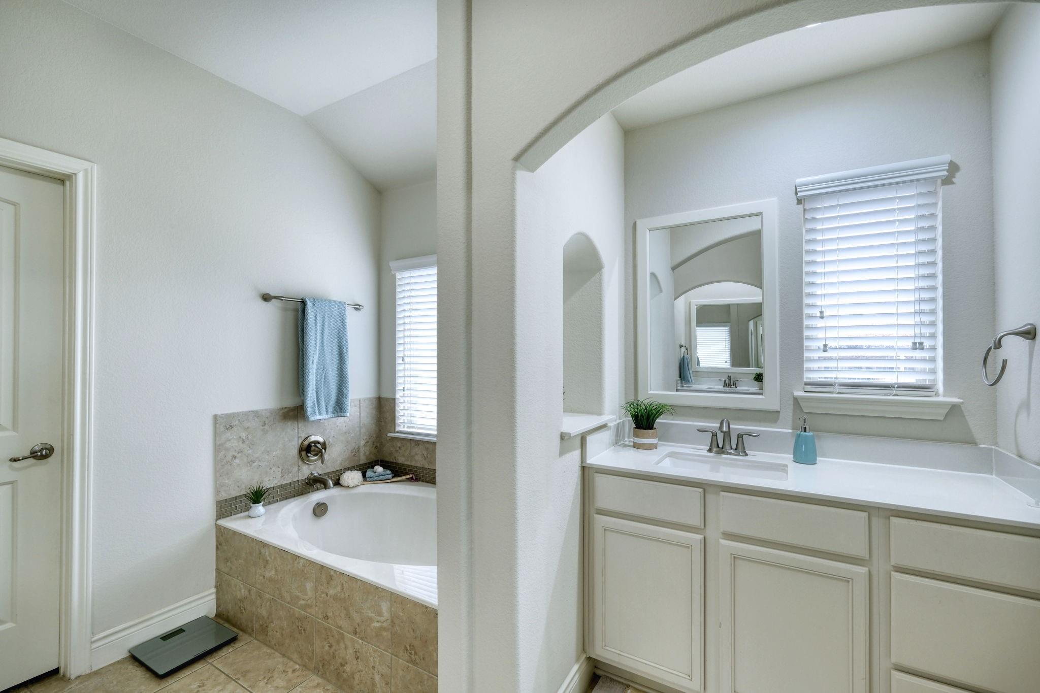 129 Limerick Cv Property Photo 14
