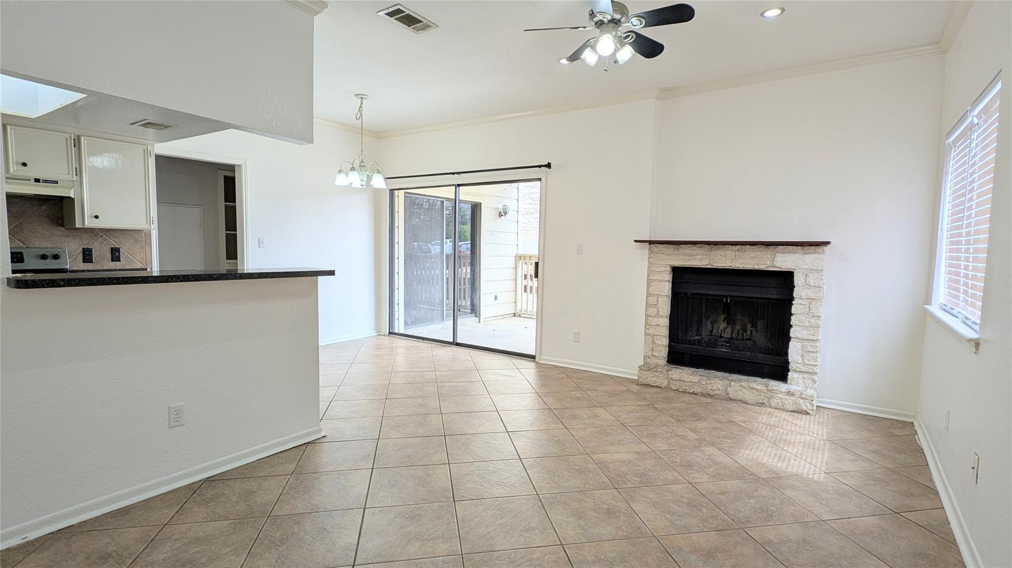 1013 Chestnut St #c2 Property Photo 4