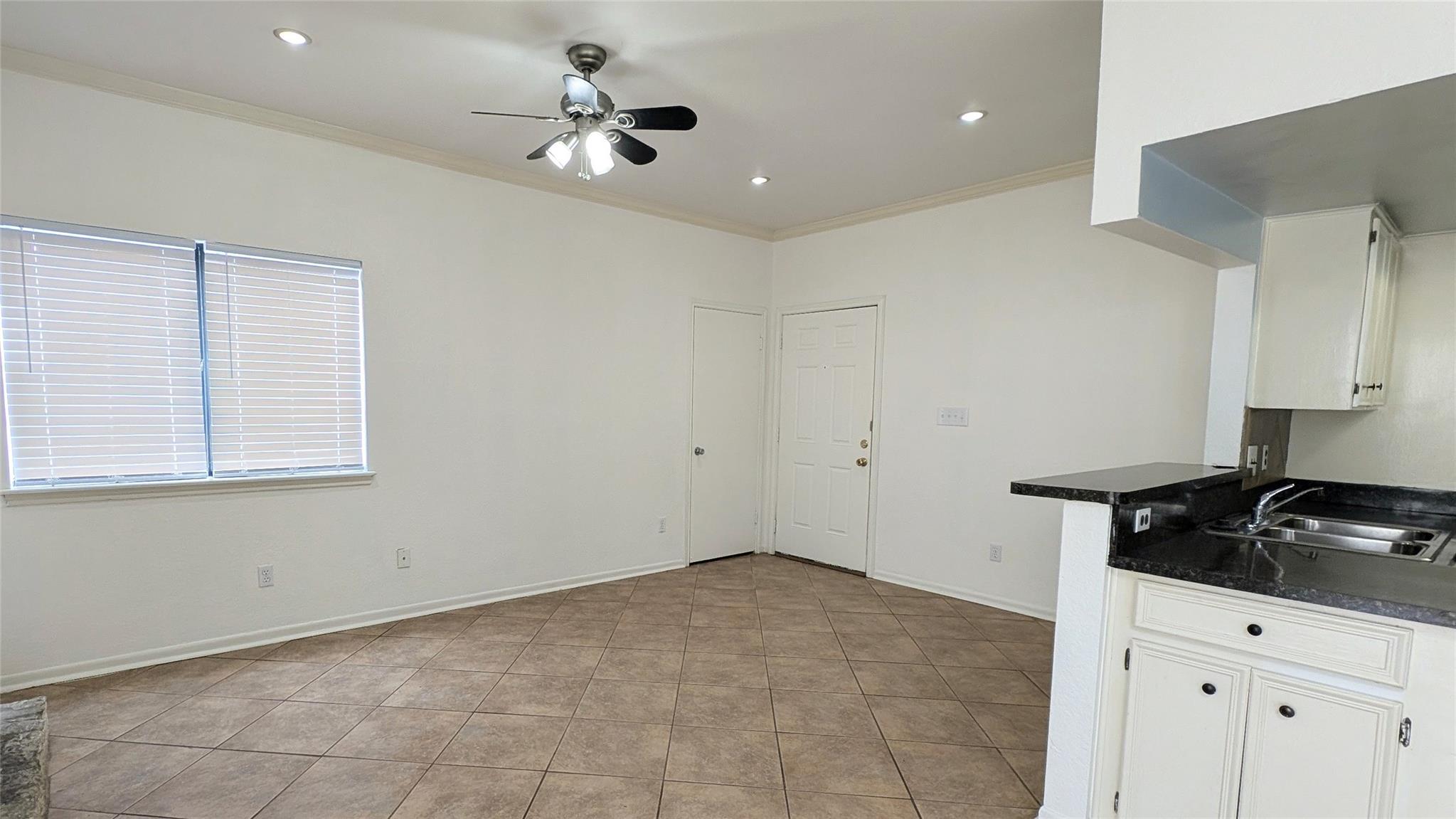 1013 Chestnut St #c2 Property Photo 5