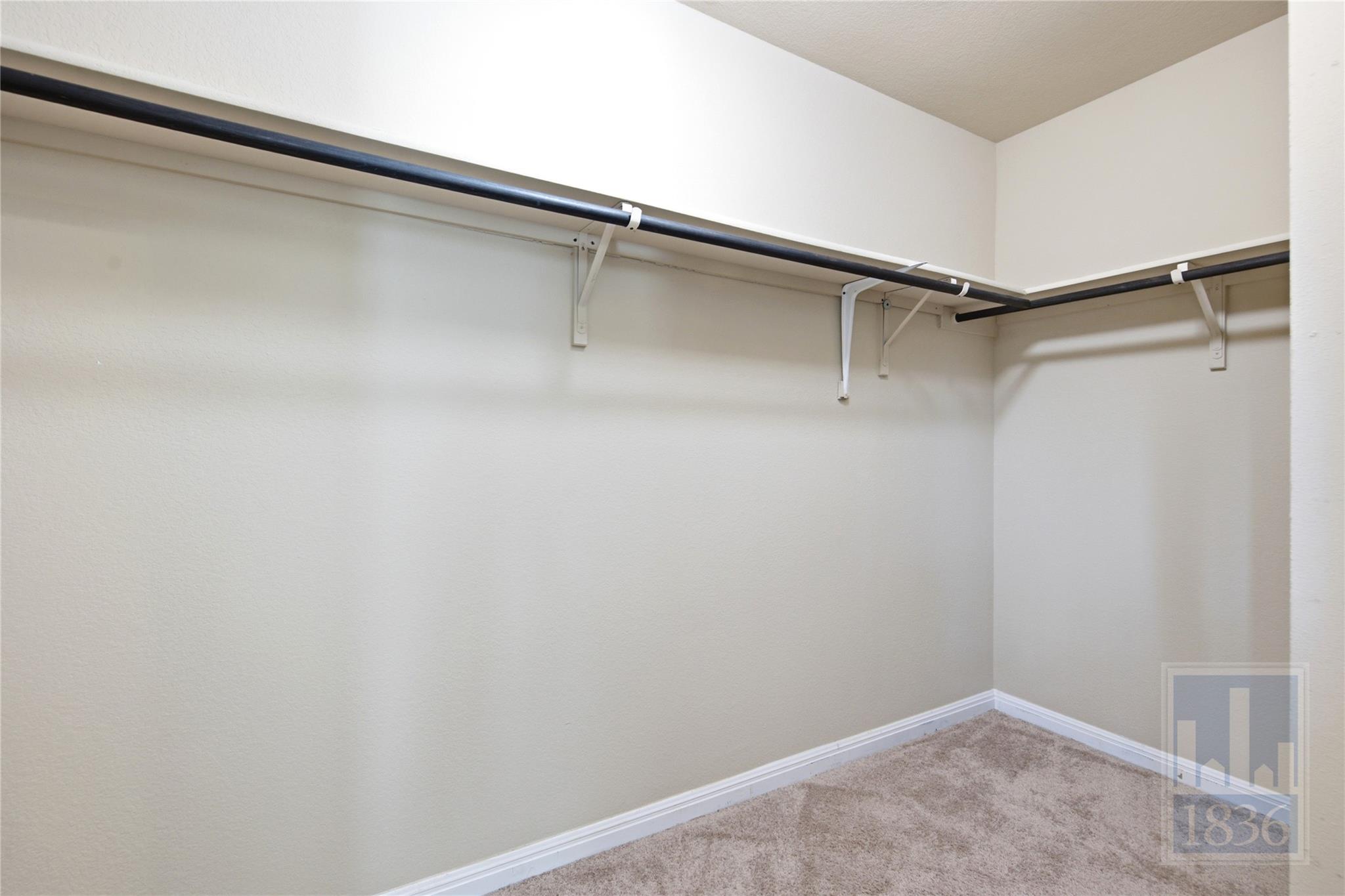 821 Schefer St Property Photo 19