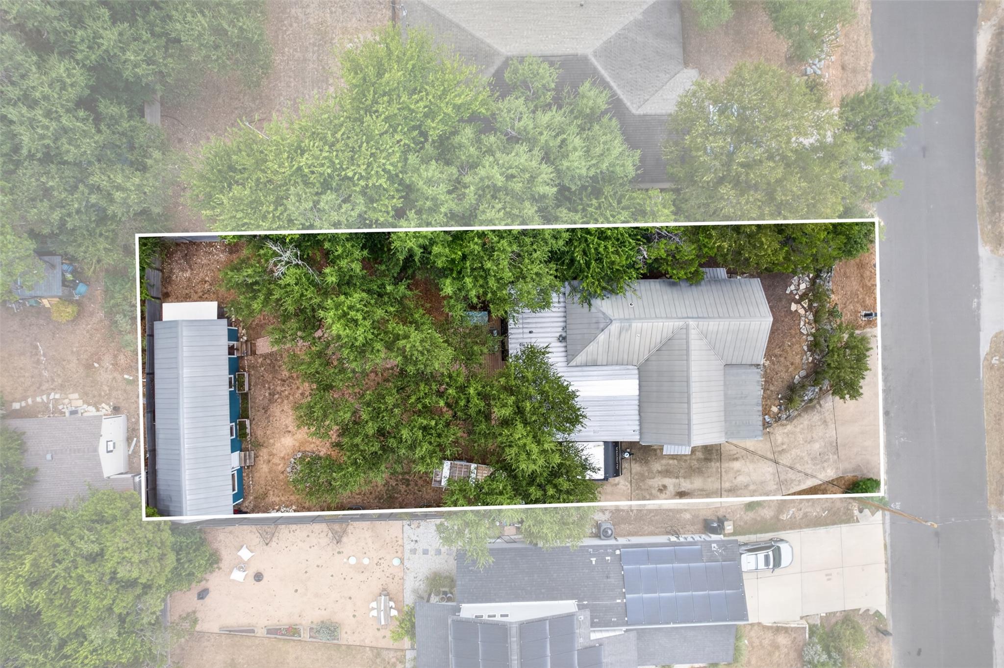 14541 Hunters Pass Property Photo 29