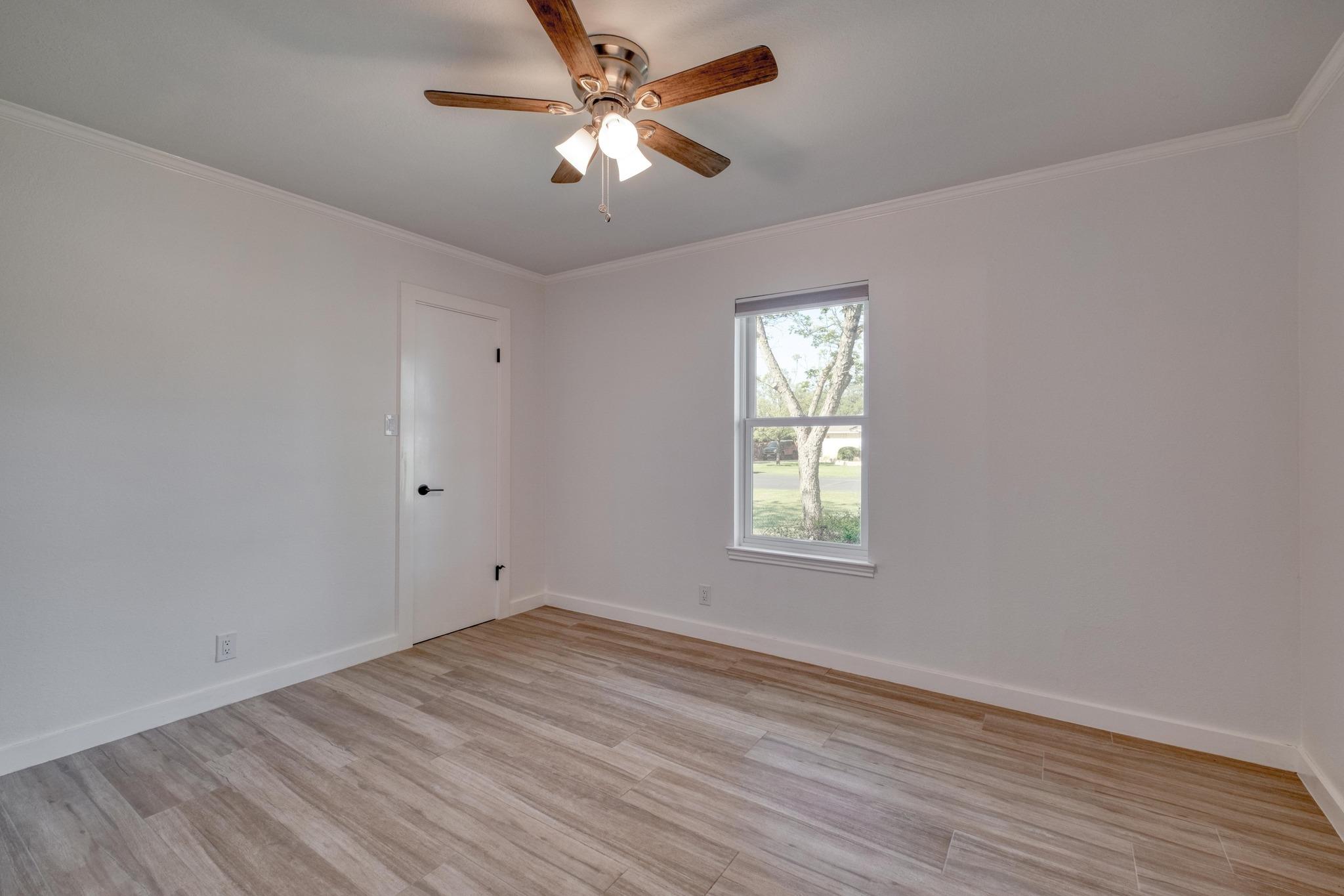 2803 Live Oak St Property Photo 18